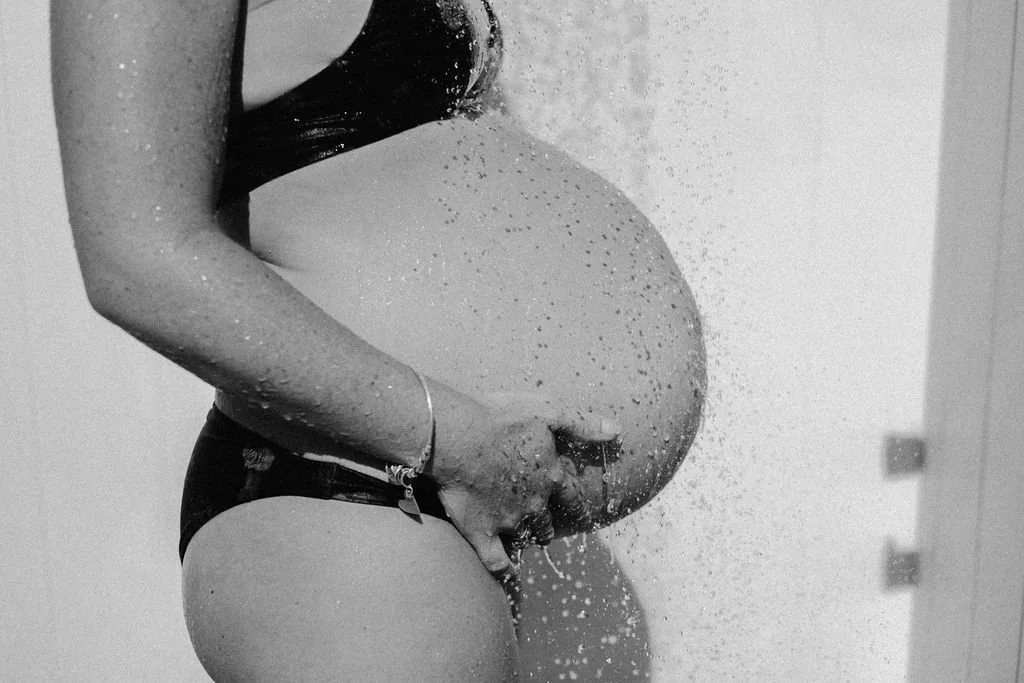 Maternity photoshoot underwater Mornington Peninsula Pool Location