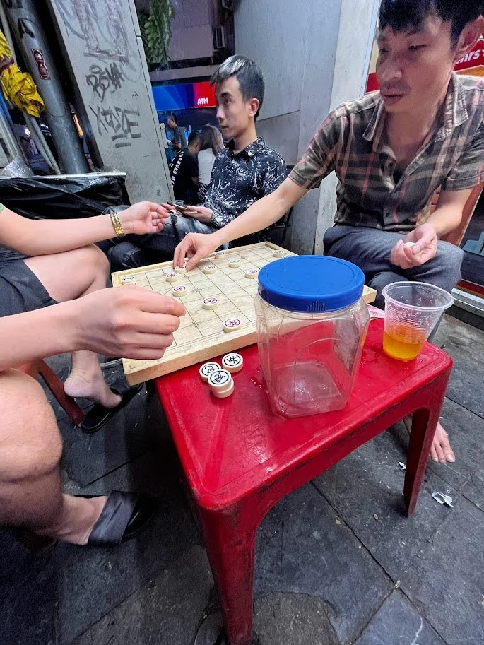 Playing Chinese Chess