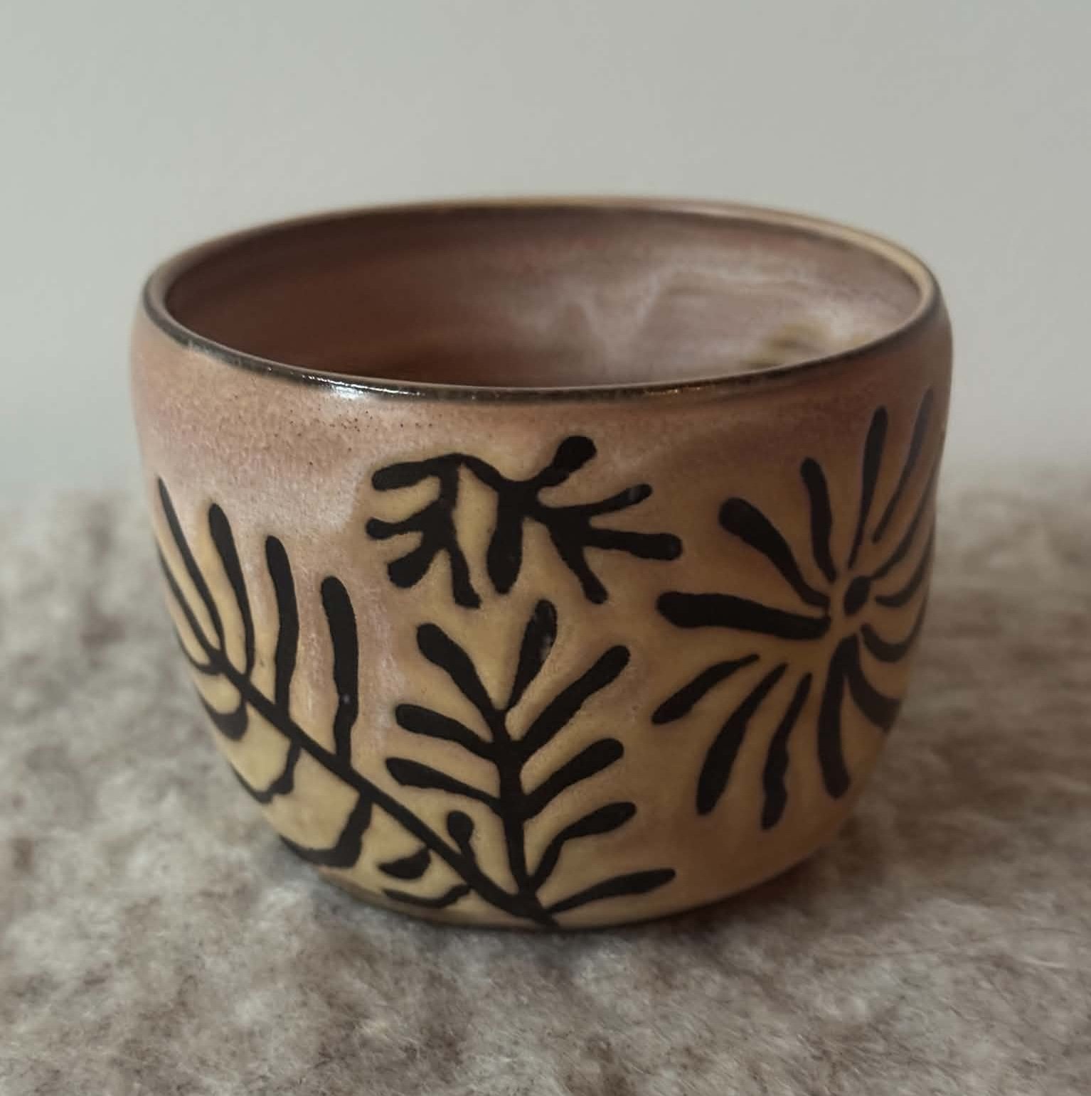 Floral dusty pink cup