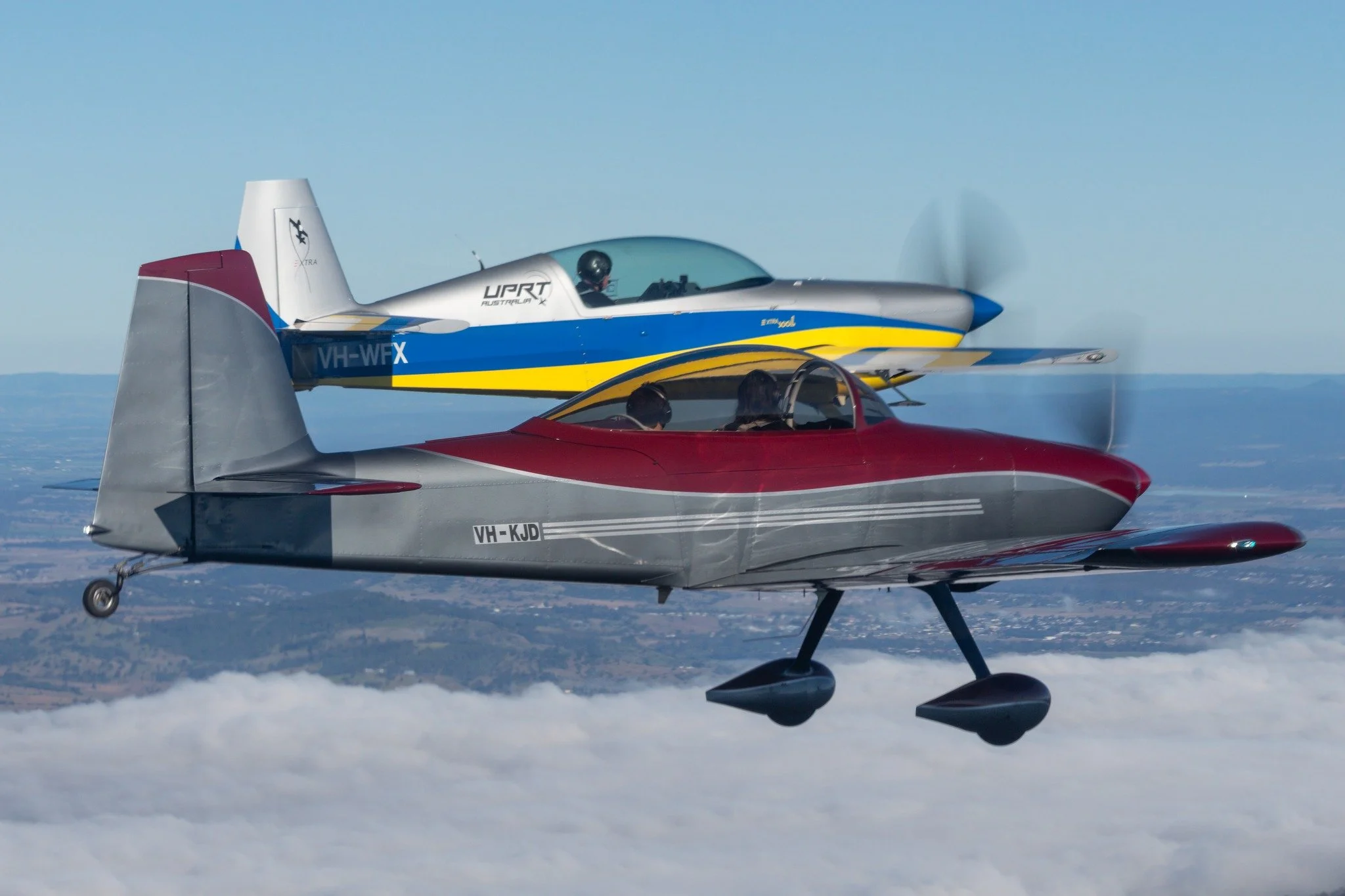 @kianakosseris and @jason.izard in the RV8, and @yak55.driver in the Extra 300L for a formation run to Watts Bridge yesterday! Couldn't have asked for a better day for flying!