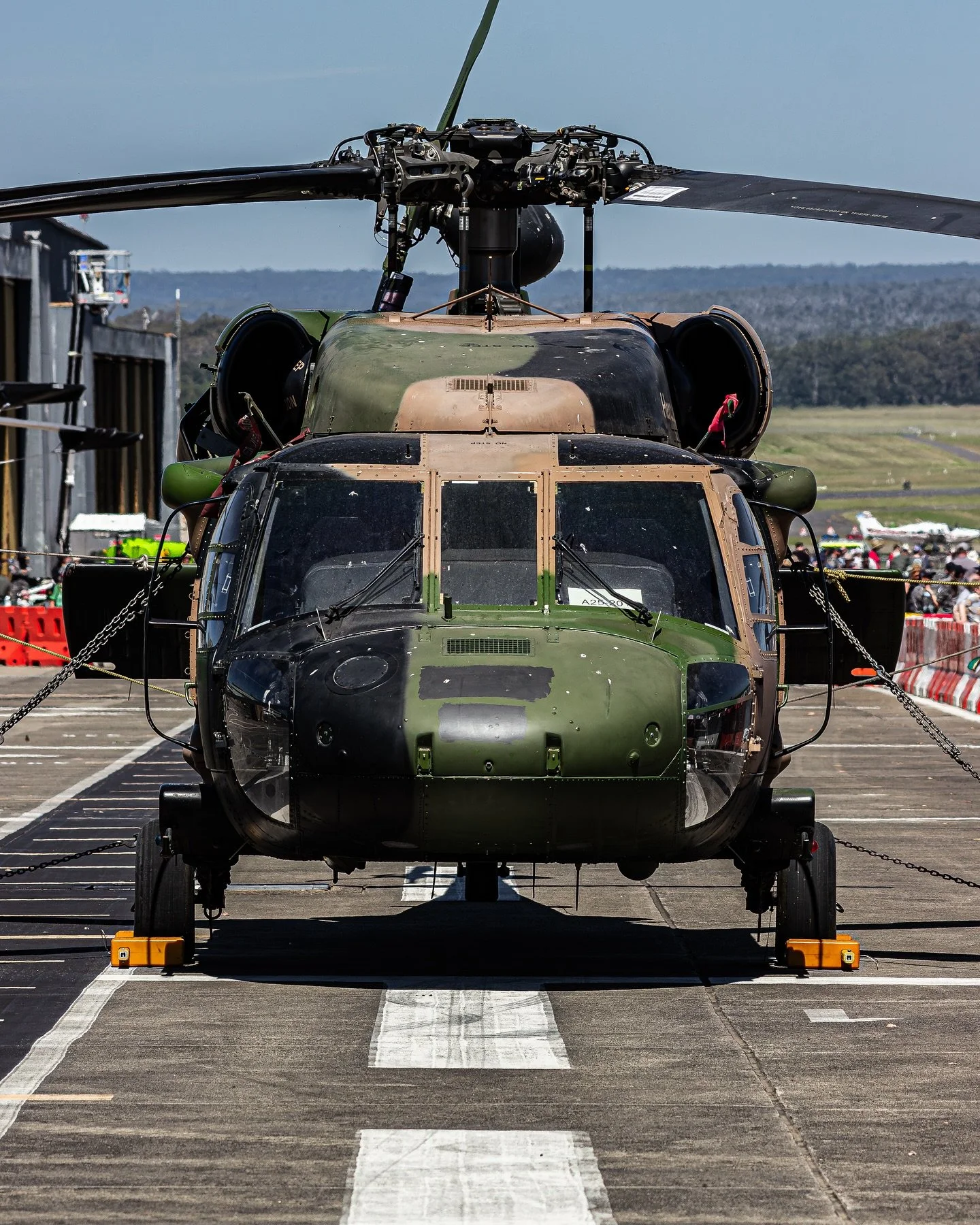 Merry World Helicopter Day
#aviation #avgeek #helicopter #planespotting #photography #rotorblur #heli @verticalmag #helicopters #bell #boeing #uh60 #seahawk #ran #160th #rfs #usarmy #plane #rotarywing #worldhelicopterday #polair