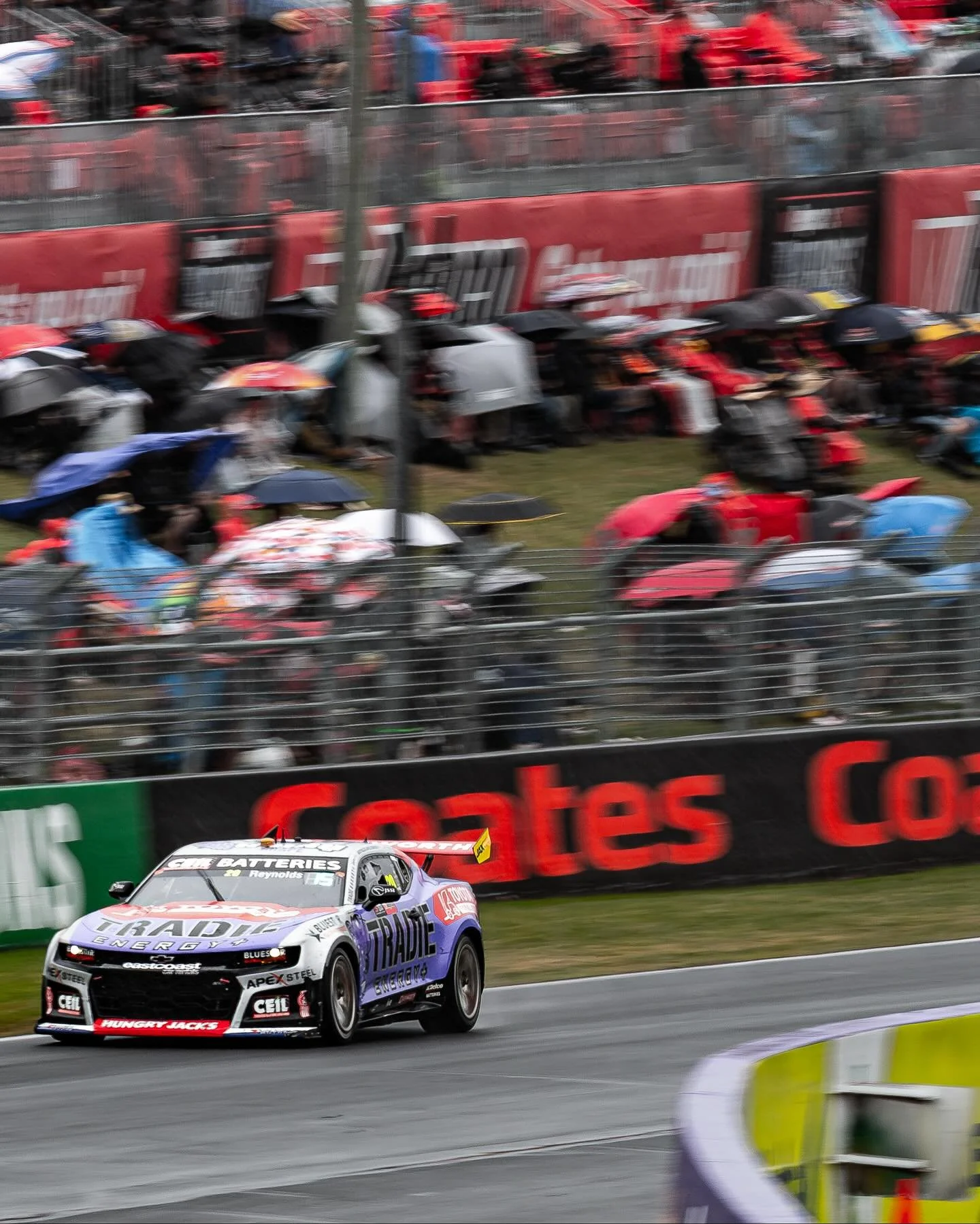 The Mountain doesn’t Discriminate.
@supercarschampionship @canonanz 
#racing #bathurst1000 #mountpanorama #carracing #v8supercars #chevrolet #ford #racing #bathurstmountpanorama