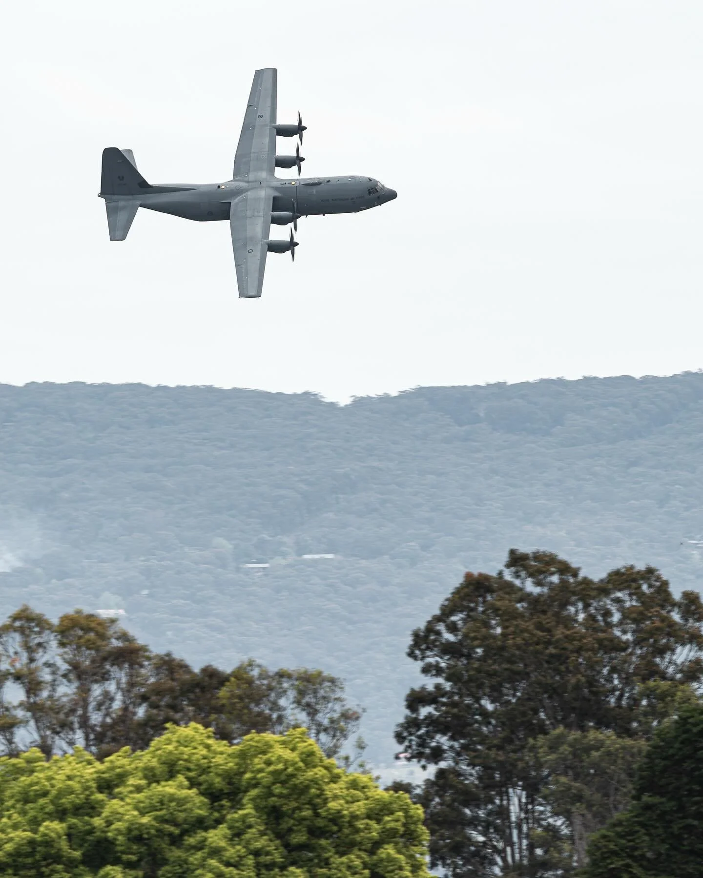 Unwavering Air Mobility
@ausairforce 
#aviation #raaf #planespotting #c130 #airshow #raafrichmond #richmondairshow #sydney #airmobility #37sqn #lockheed #lockheedmartinc130 #hercules