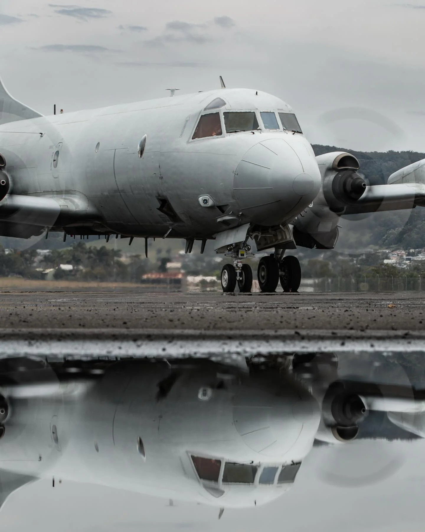 Can&rsquo;t teach an old dog new tricks, but you can make them feel special

#p3 #lockheedp3 #hars #aviation