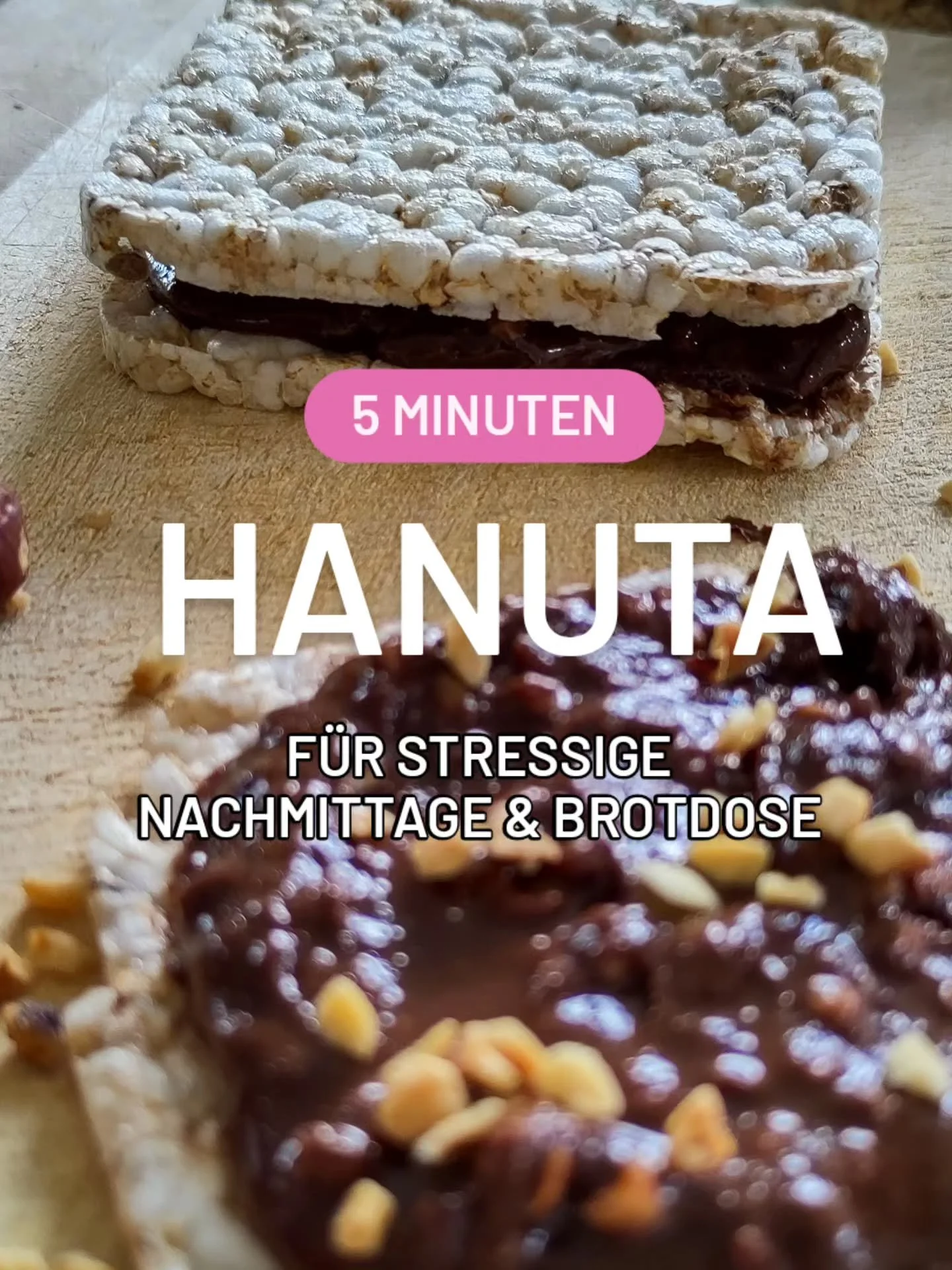Es gibt diese Tage, an denen es brenzlig wird und man sich und den Kindern irgendeinen ungesunden Snack reinschiebt 🤐😱🥴😬

Kenn ich 😸

Dieses viel ges&uuml;ndere HANUTA Rezept stillt sowohl Hunger als auch das Verlangen nach S&uuml;&szlig;em 🤘Un