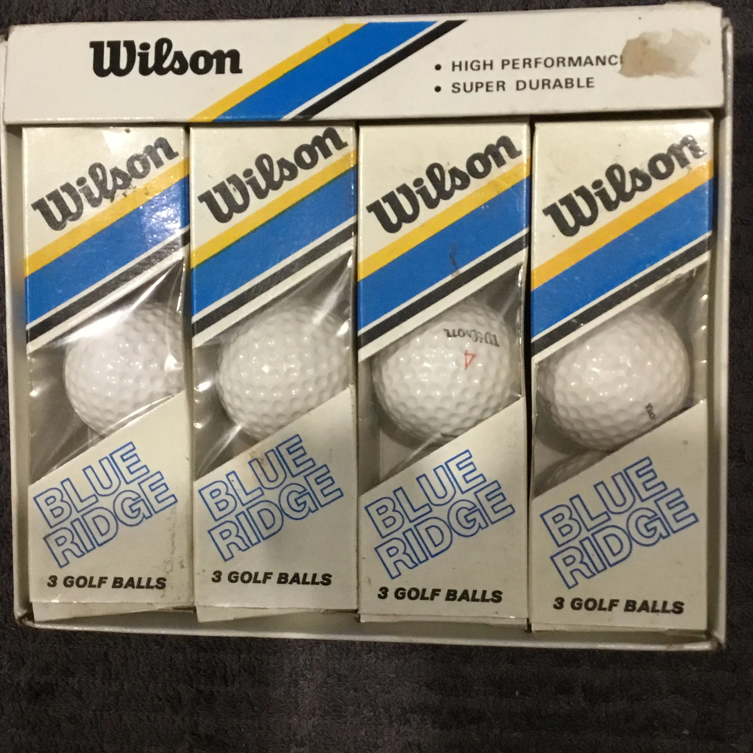 Wilson Blue Ridge - Dozen Box is Four Sleeves of Balls