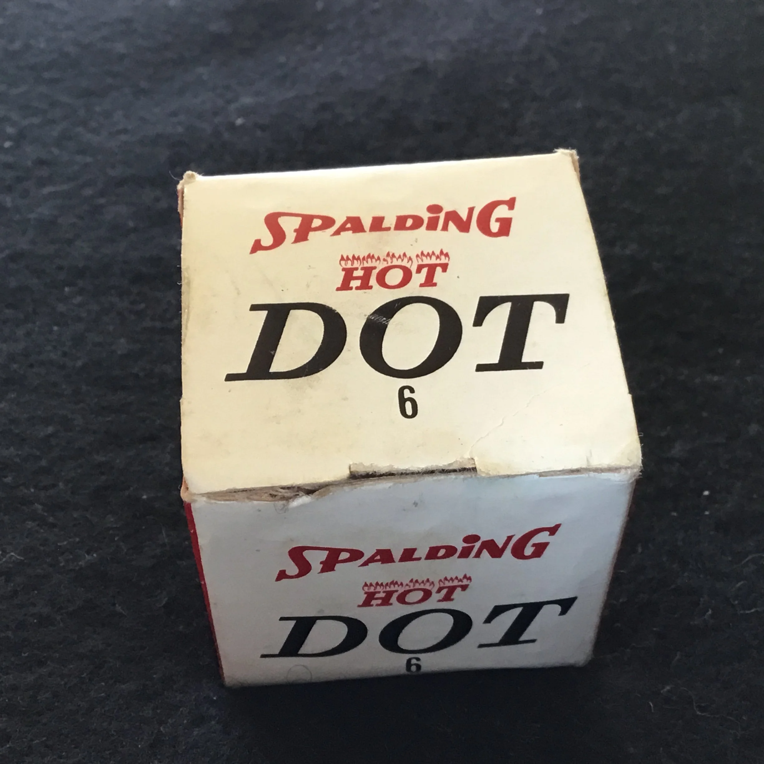 Spalding Hot Dot boxed ball