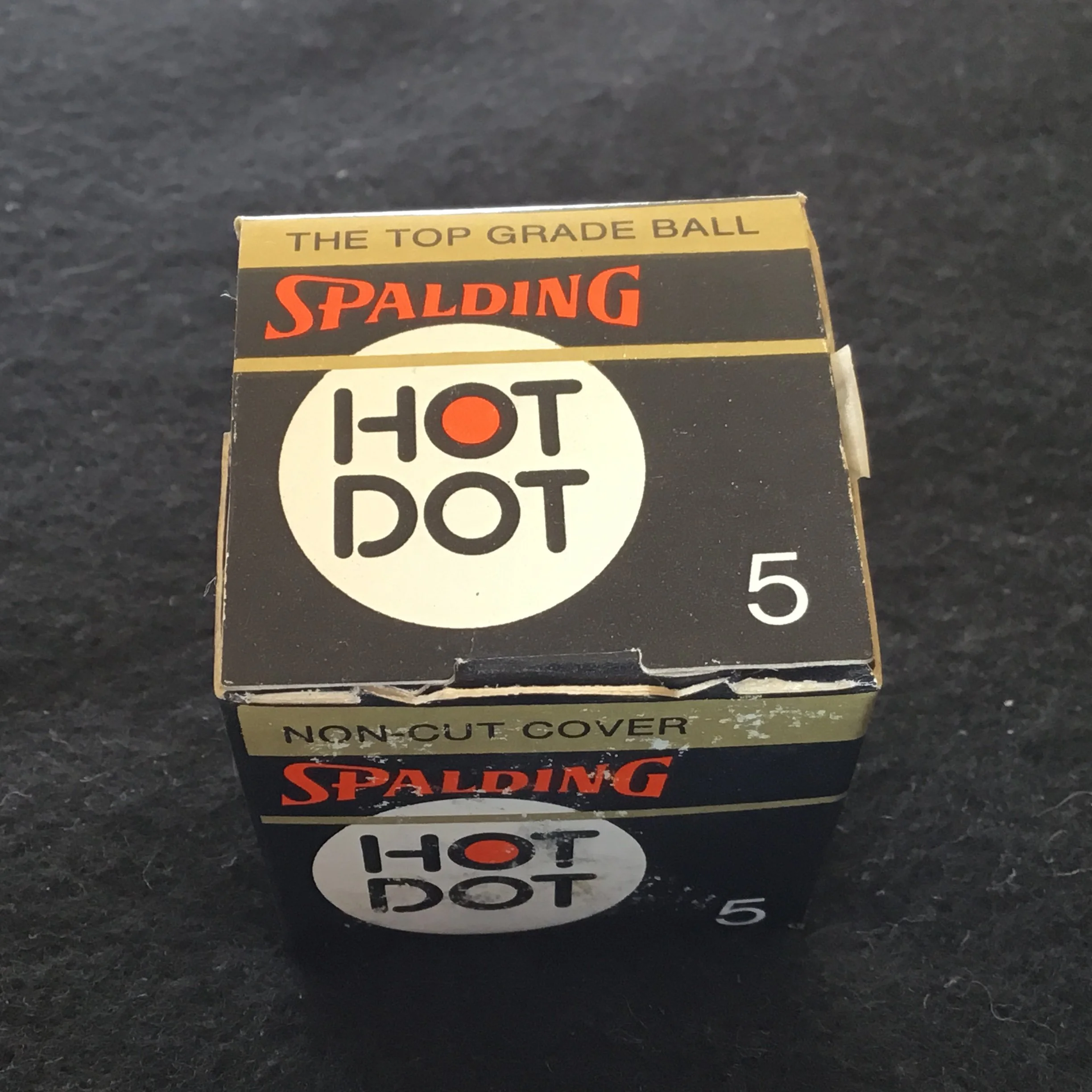Spalding Hot Dot boxed ball
