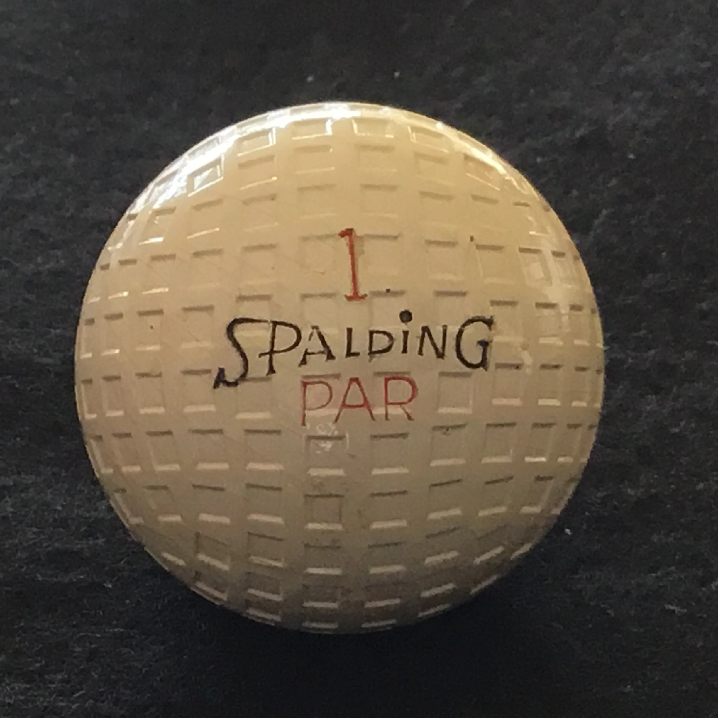 Spalding Par Square Groove Golf Ball