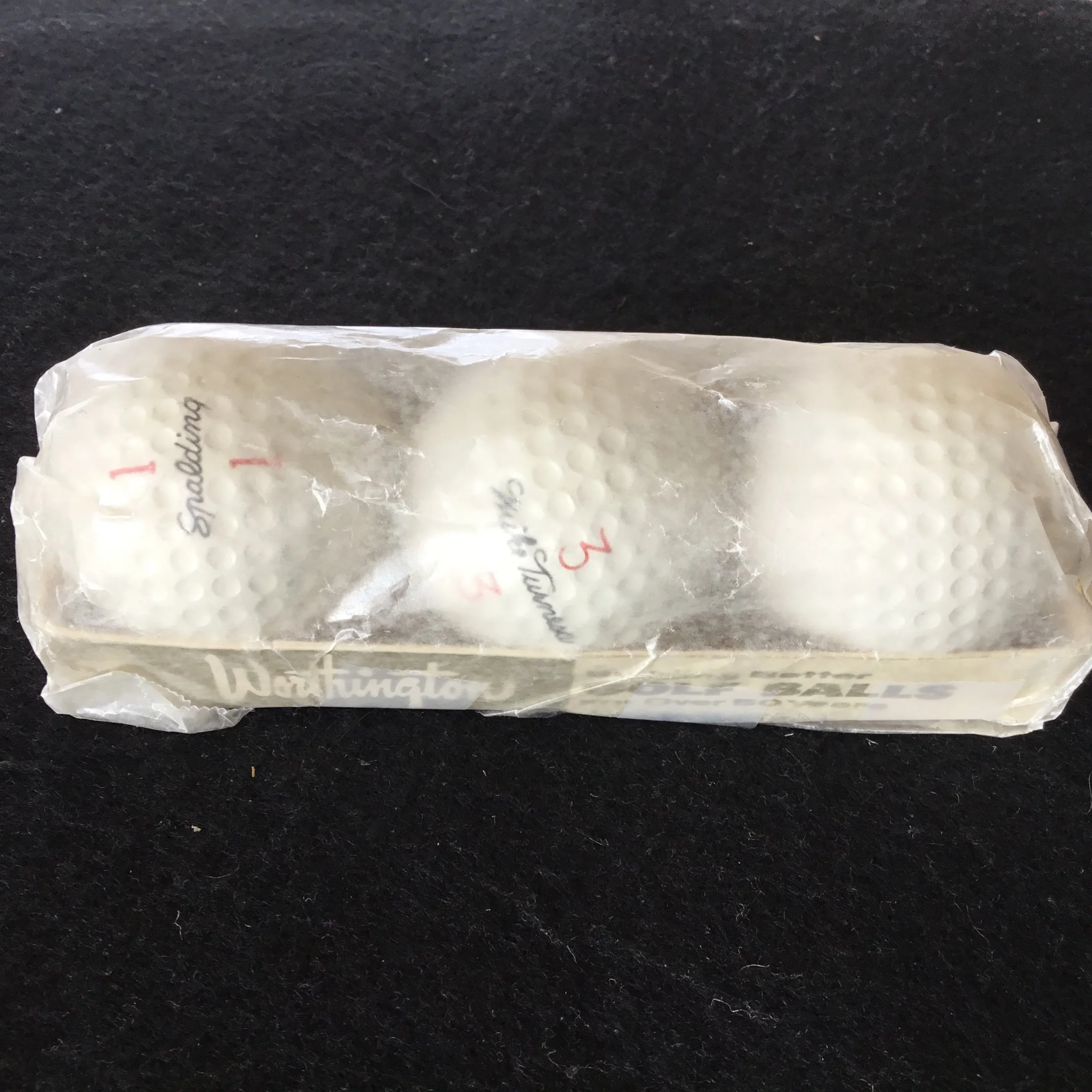 Mike Turnesa Sleeve of three Autographed balls