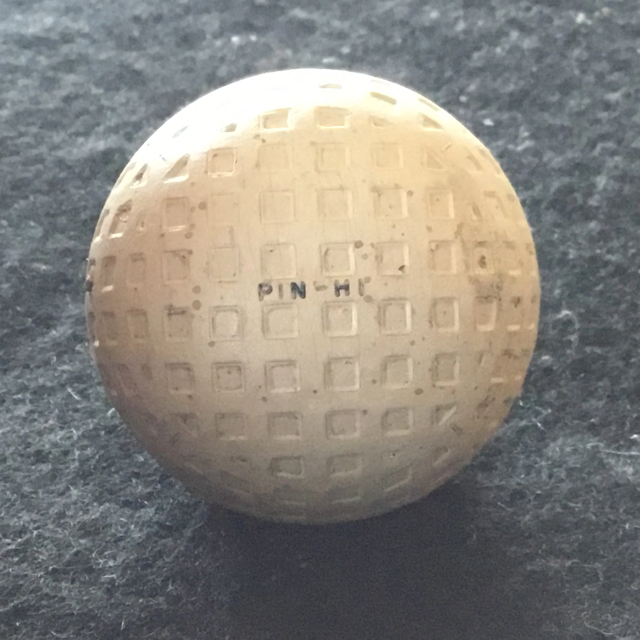 Pin Hi Square Dimple Gutta Percha golf Ball