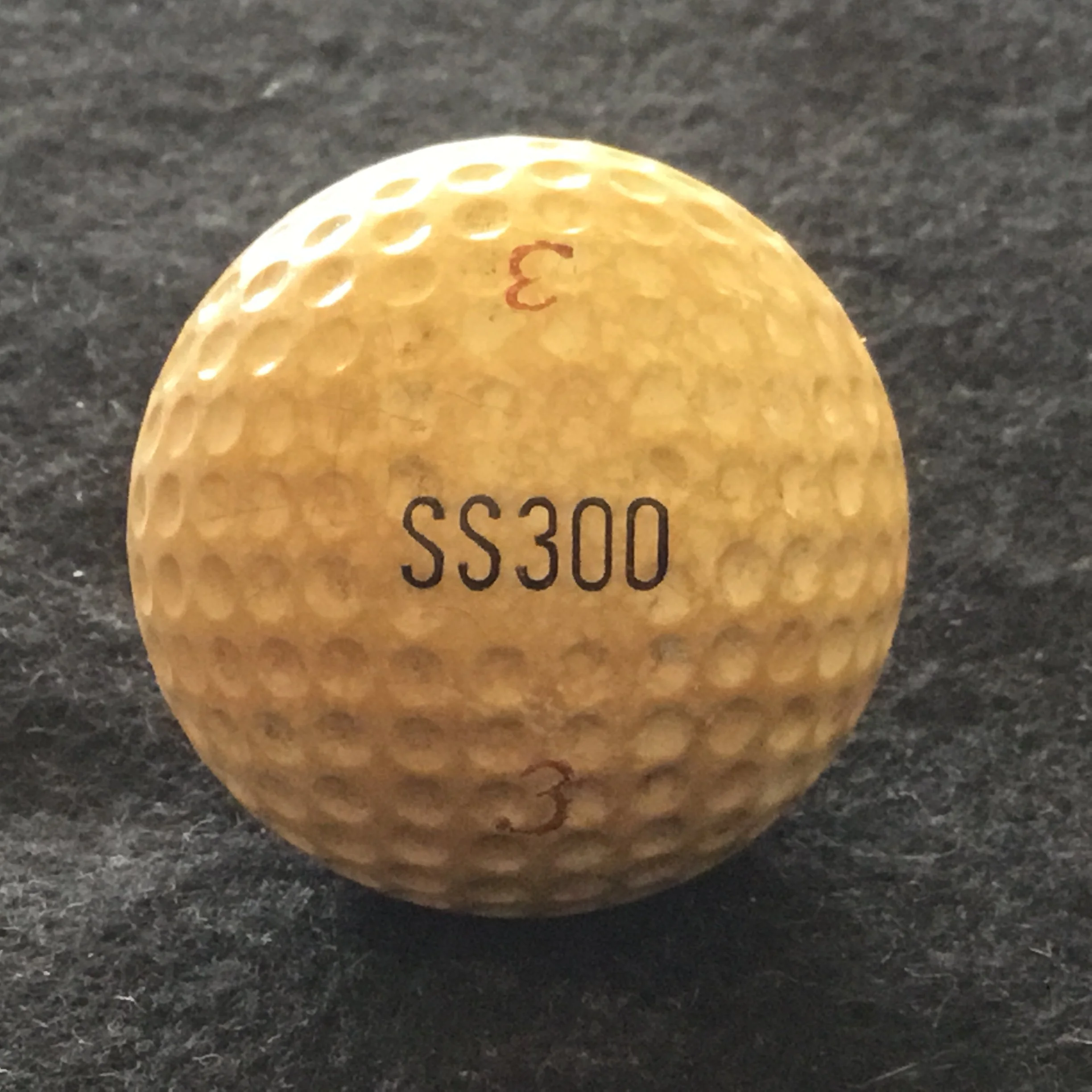 SS300 Golf Ball