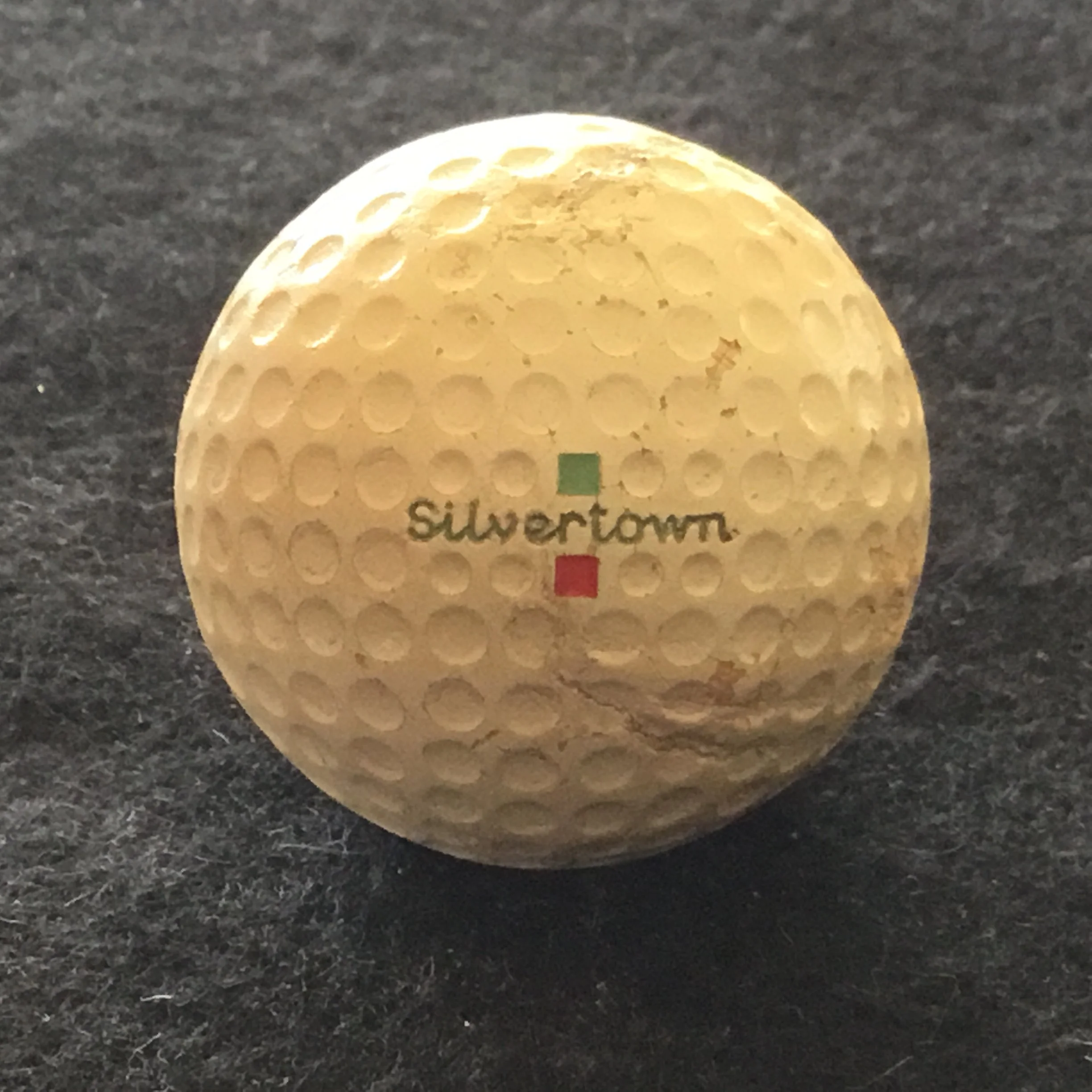 Silvertown- Green Red Square Ball