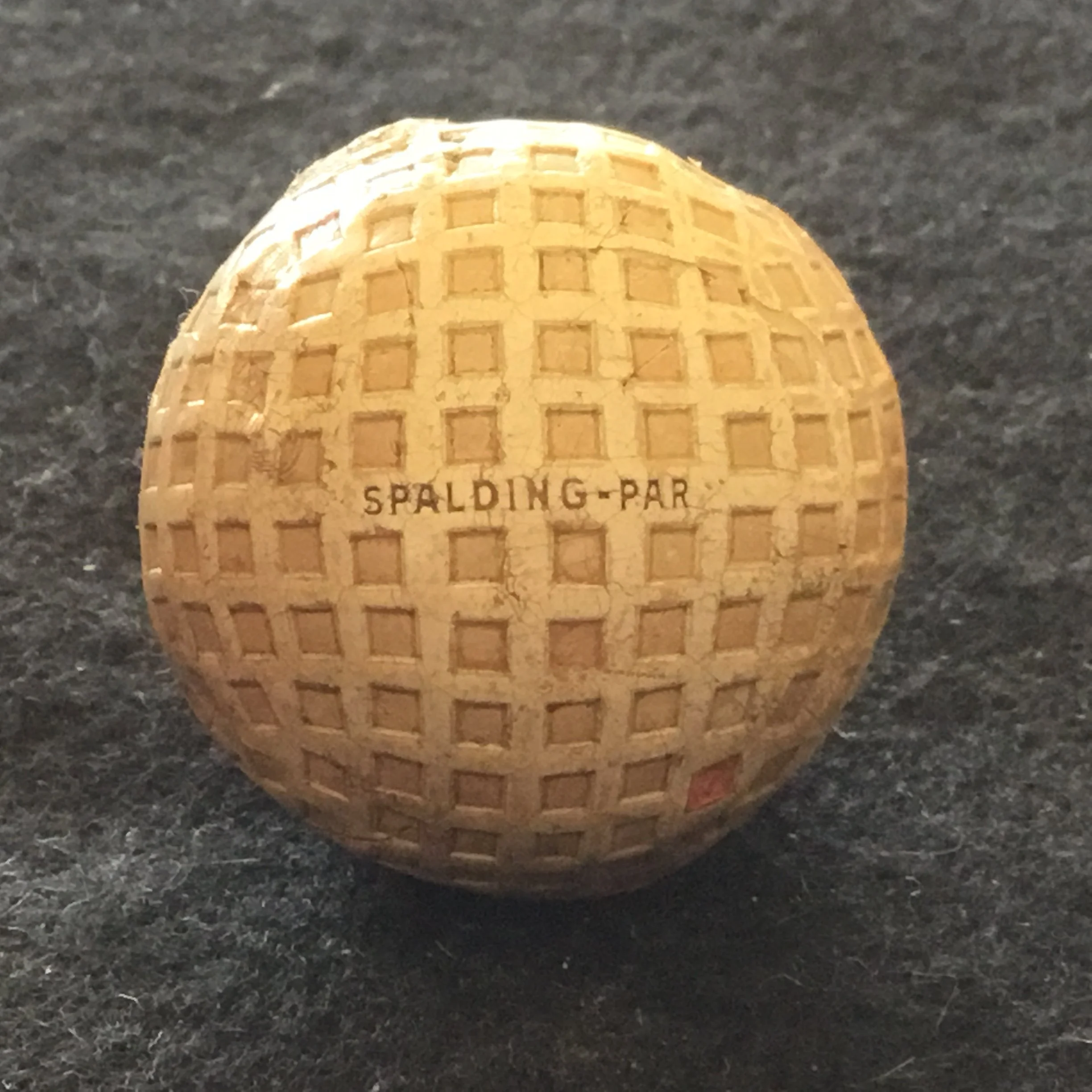 Spalding Par Square Mesh Gutta Percha Ball