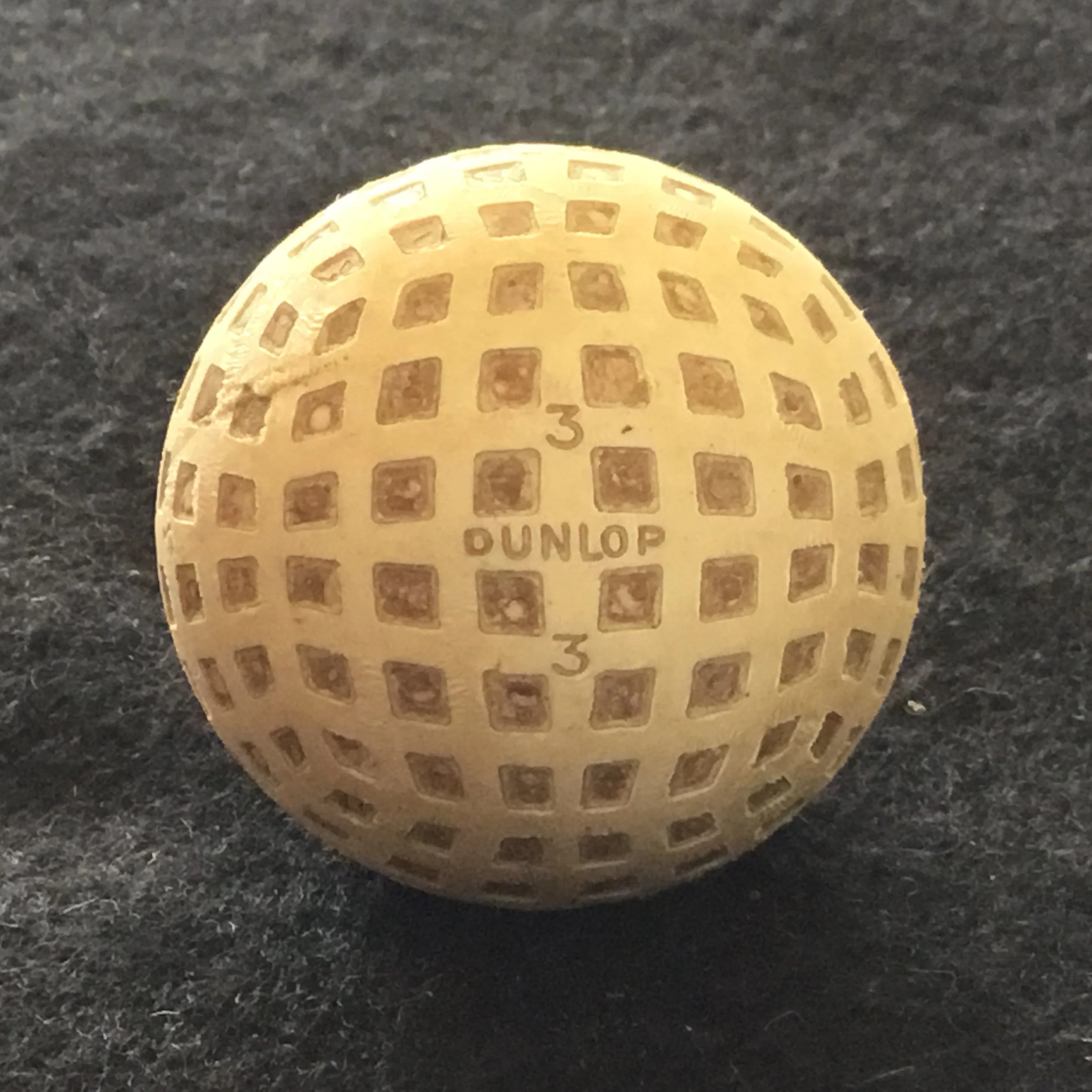 Dunlop England Square Mesh Gutta Percha reconditioned pond ball