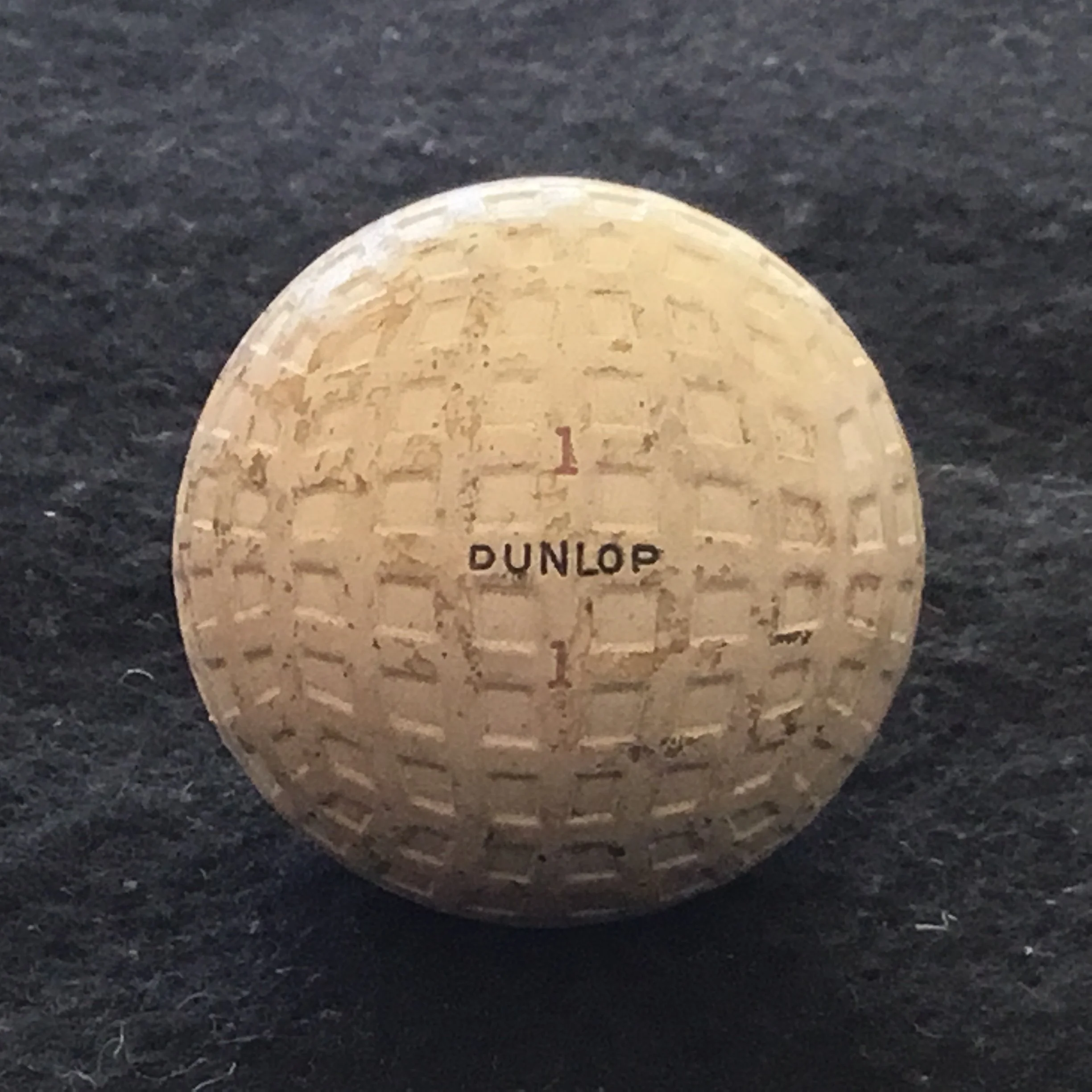 Dunlop - England Square Mesh Gutta Percha Ball