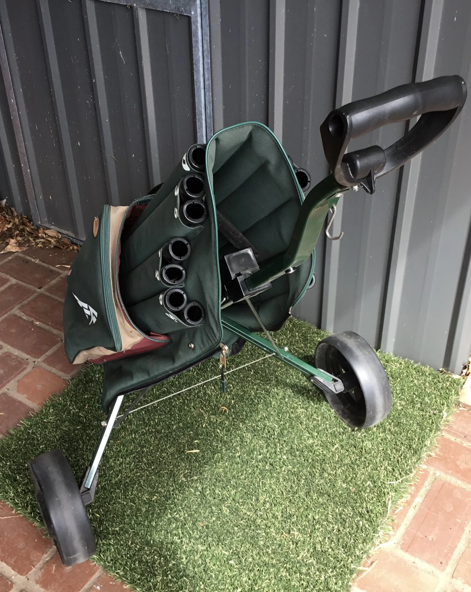 Antique Golf PGF Bag- Buggy (unusual club holder spread)