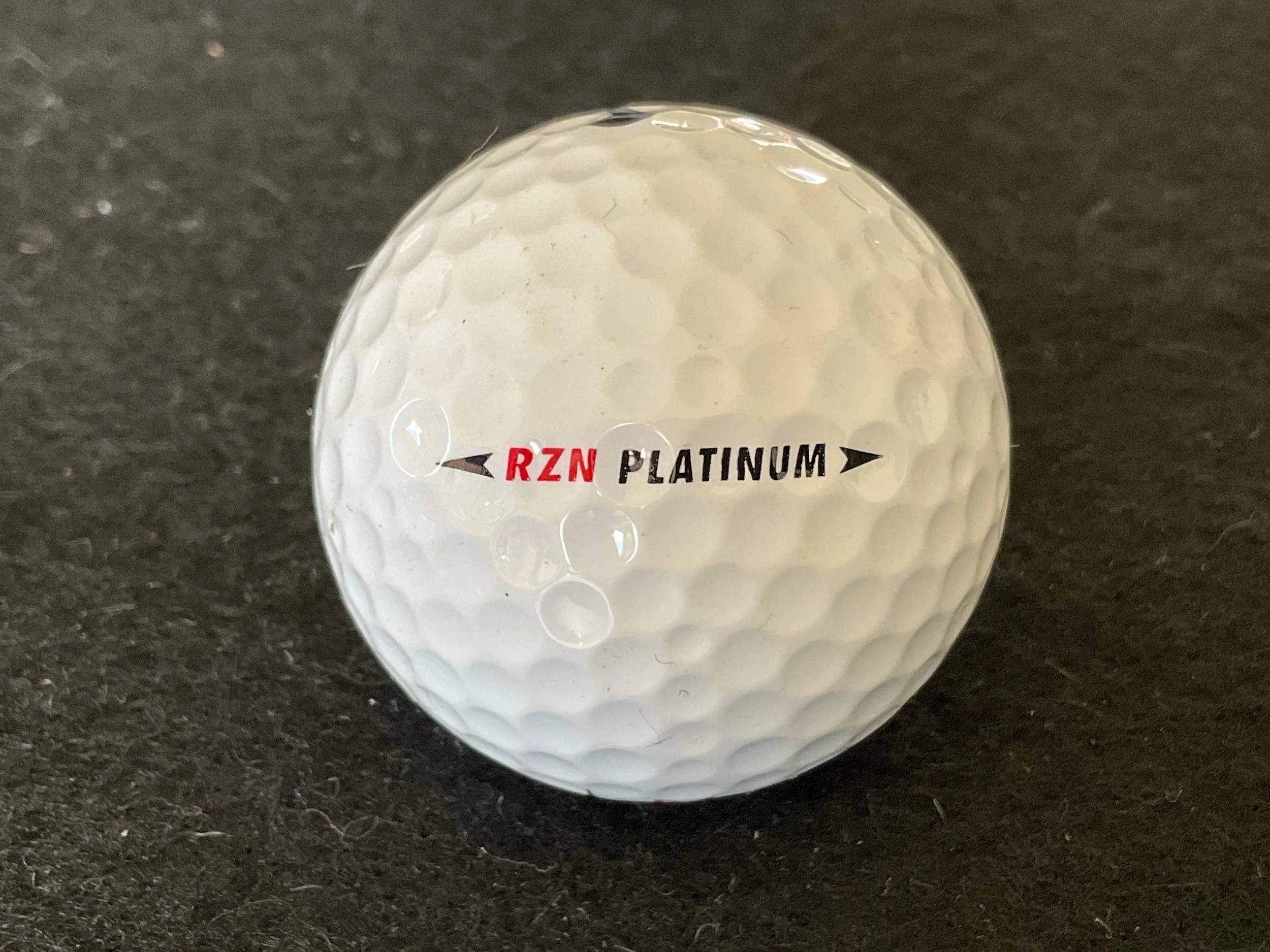 Nike - RZN Platinum