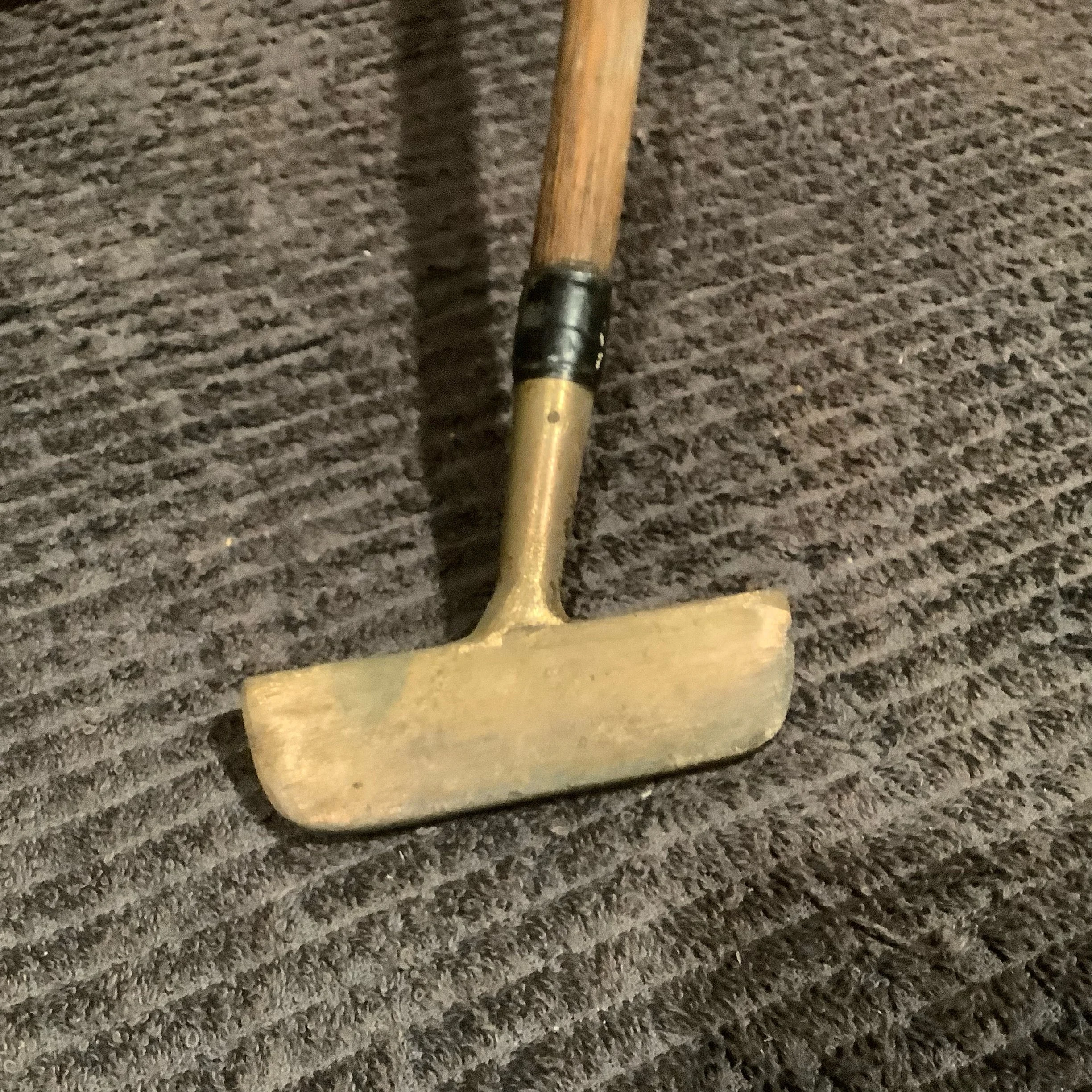 Putter - Double Sided Wooden Shaft 