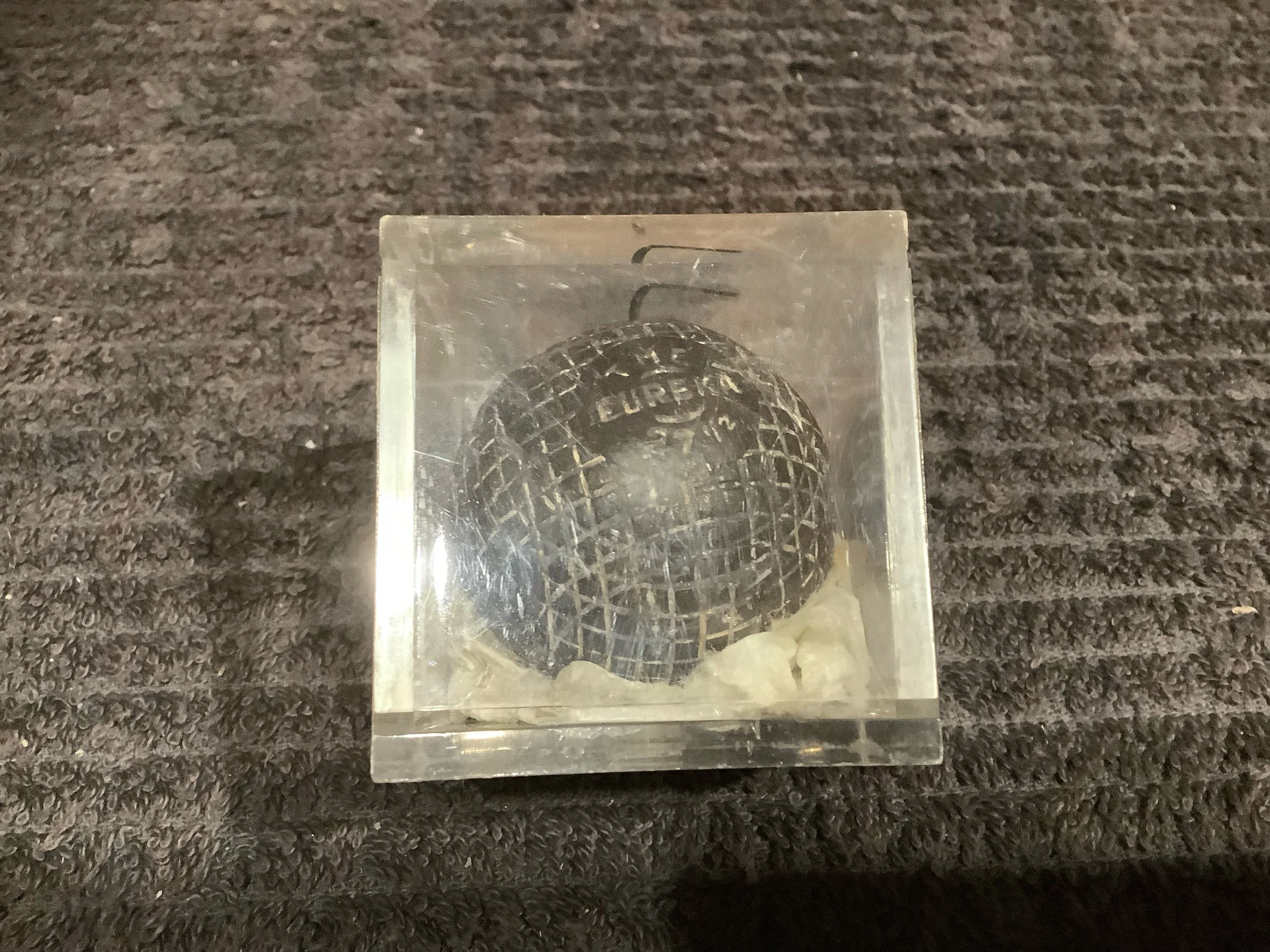 Eureka Line Cut Gutta