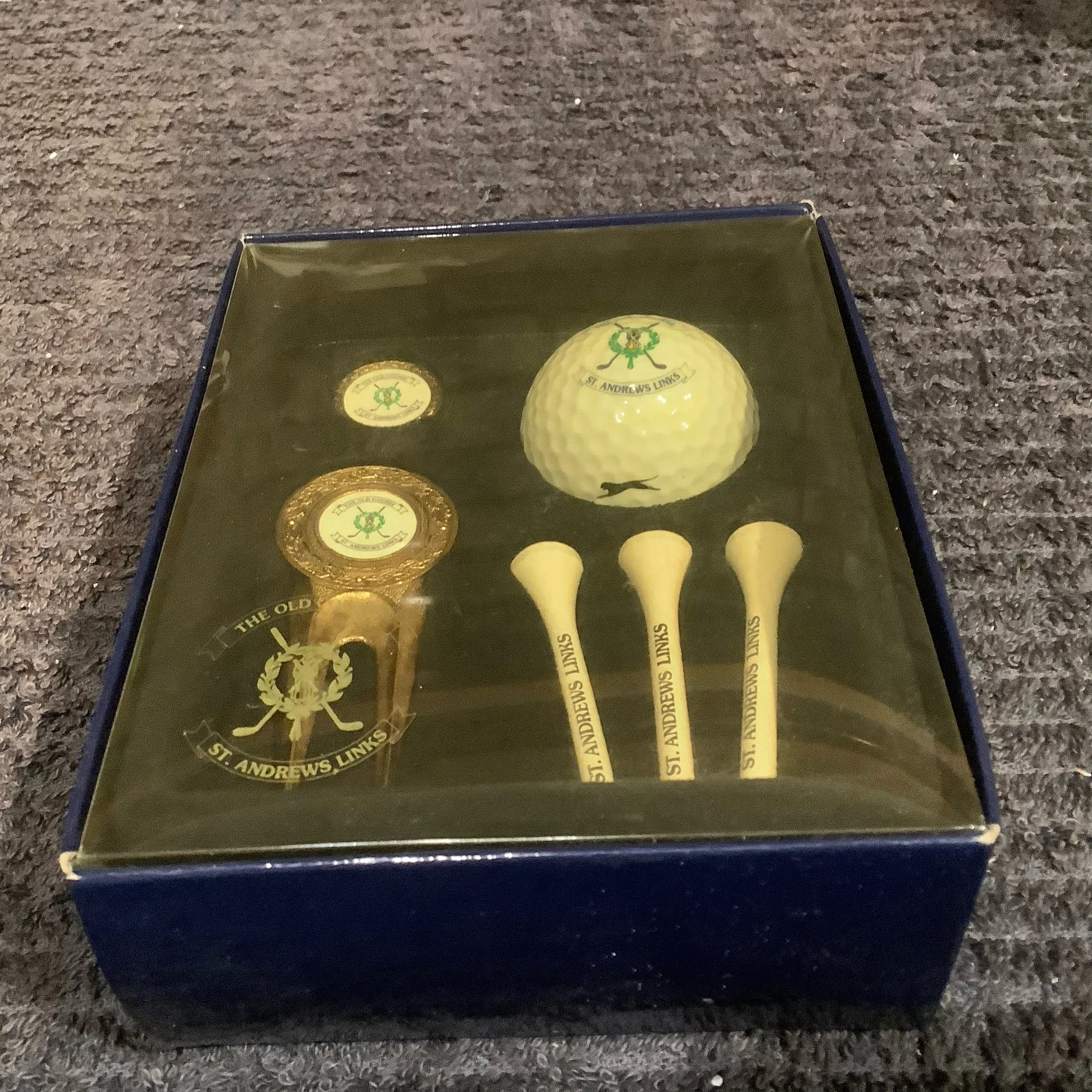 The Old Course St Andrews Ball, Marker, Plug Repairer and Tee Set