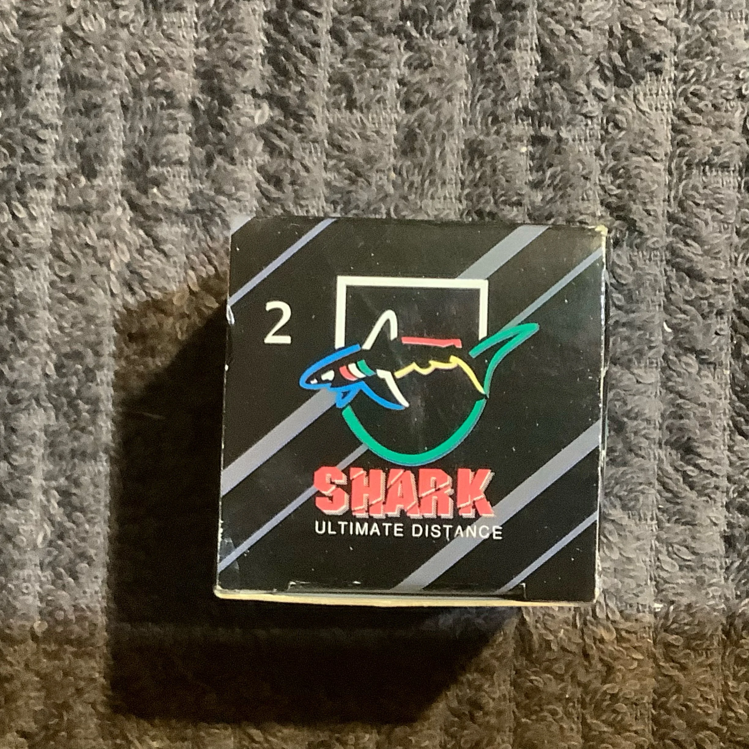 Dunlop Shark Ultimate Distance Boxed Ball