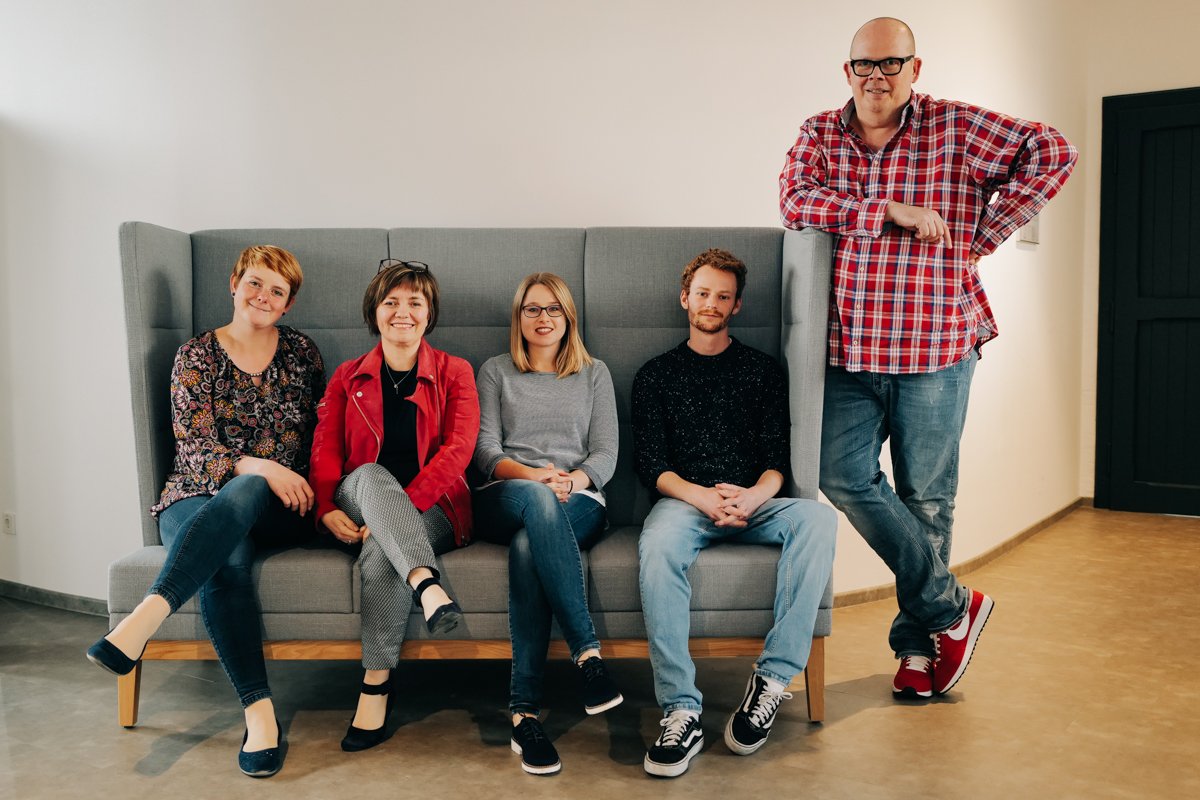 couch_mattheisen.jpg