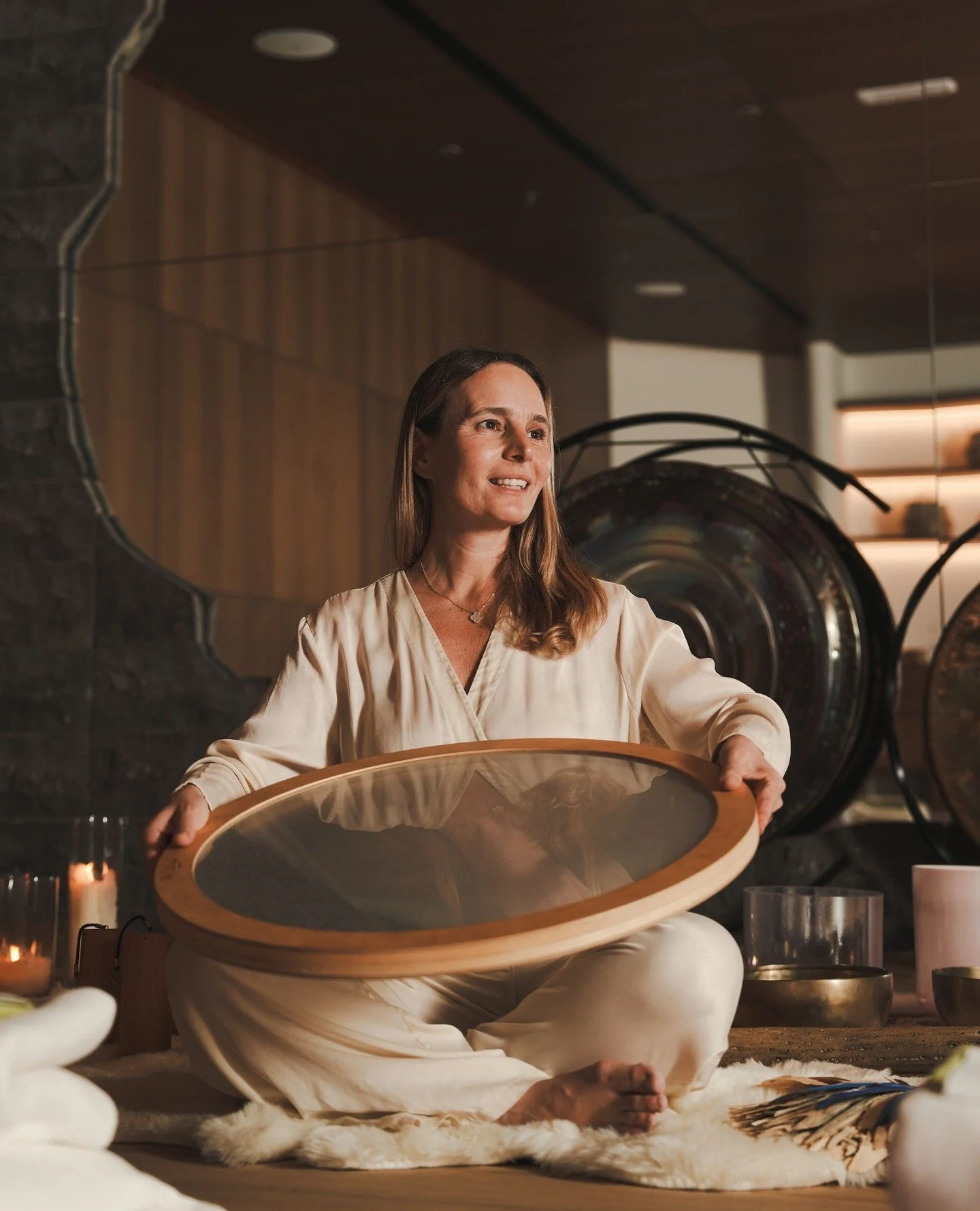 Between meetings, deadlines, and constant travel, stress has become the new baseline for most executives.⁠
⁠
True leadership begins when the nervous system is regulated.⁠
⁠
Through Hypno-Sound Bath&trade; sessions, guided breathwork, and subconscious