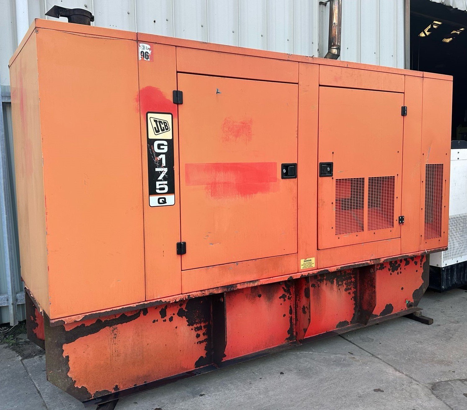 175 kVA JCB Used Diesel Generator