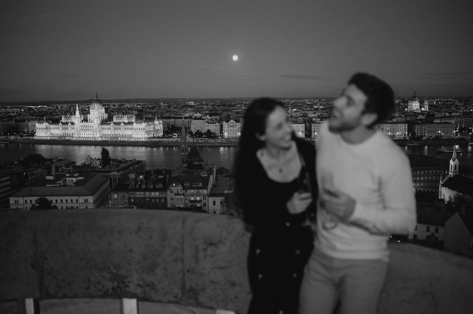 11-1-fishermans-bastion-propose-in-budapest13.jpg