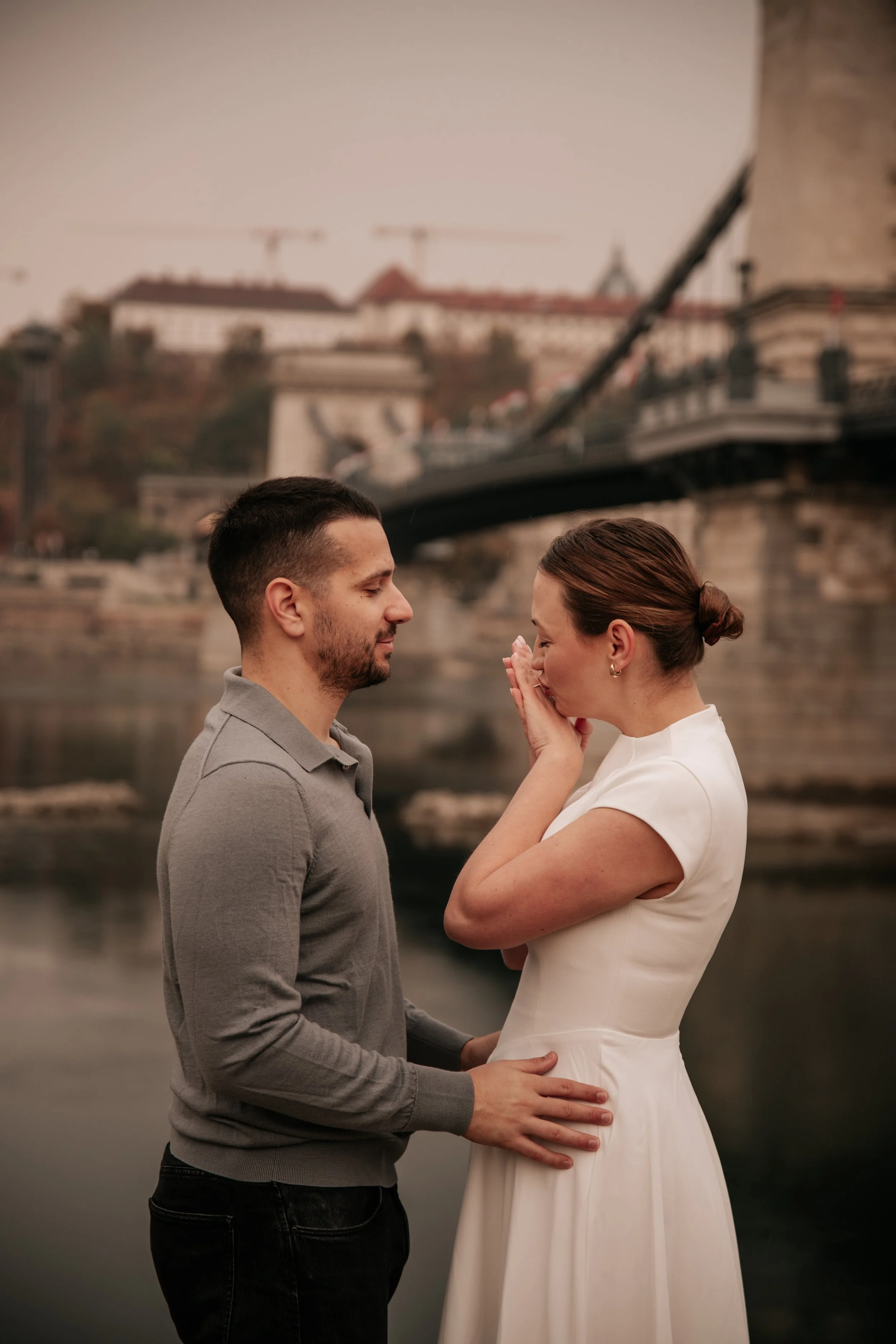 Photographing her emotional reaction just after the marriage proposal