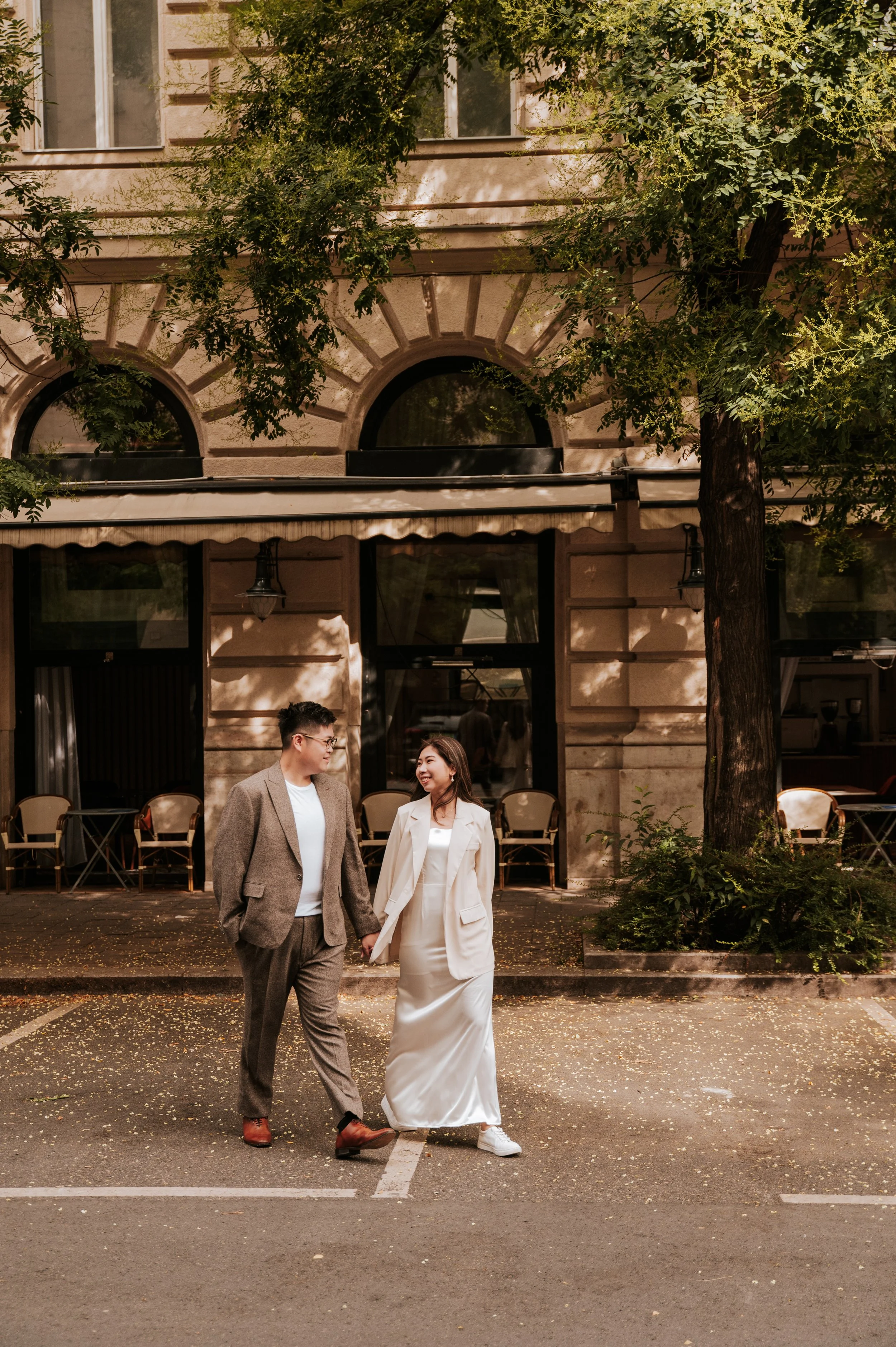 Queenie & Derek’s Dreamy Engagement Photoshoot in Budapest