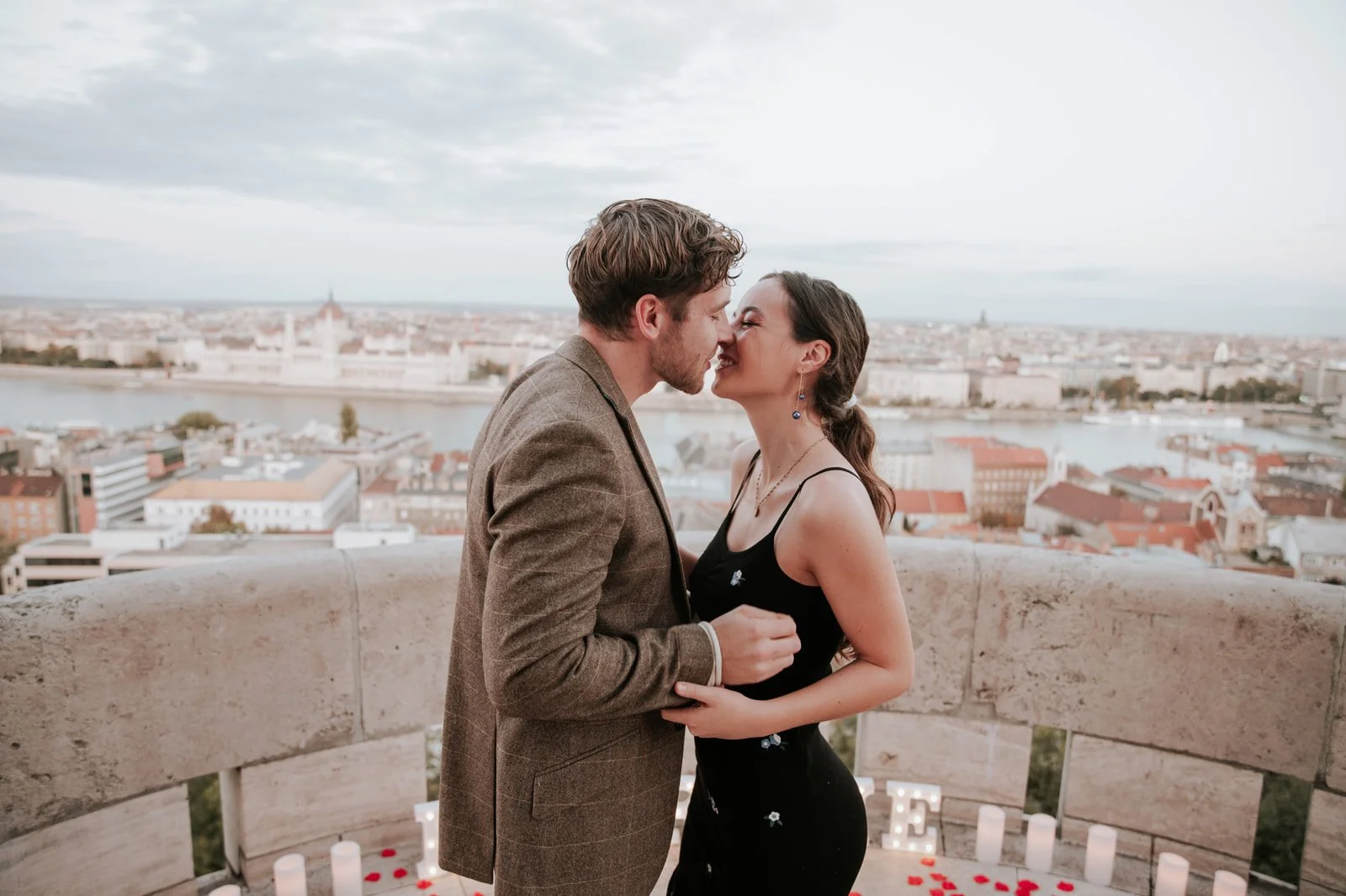 11-1-fishermans-bastion-propose-in-budapest4.jpg