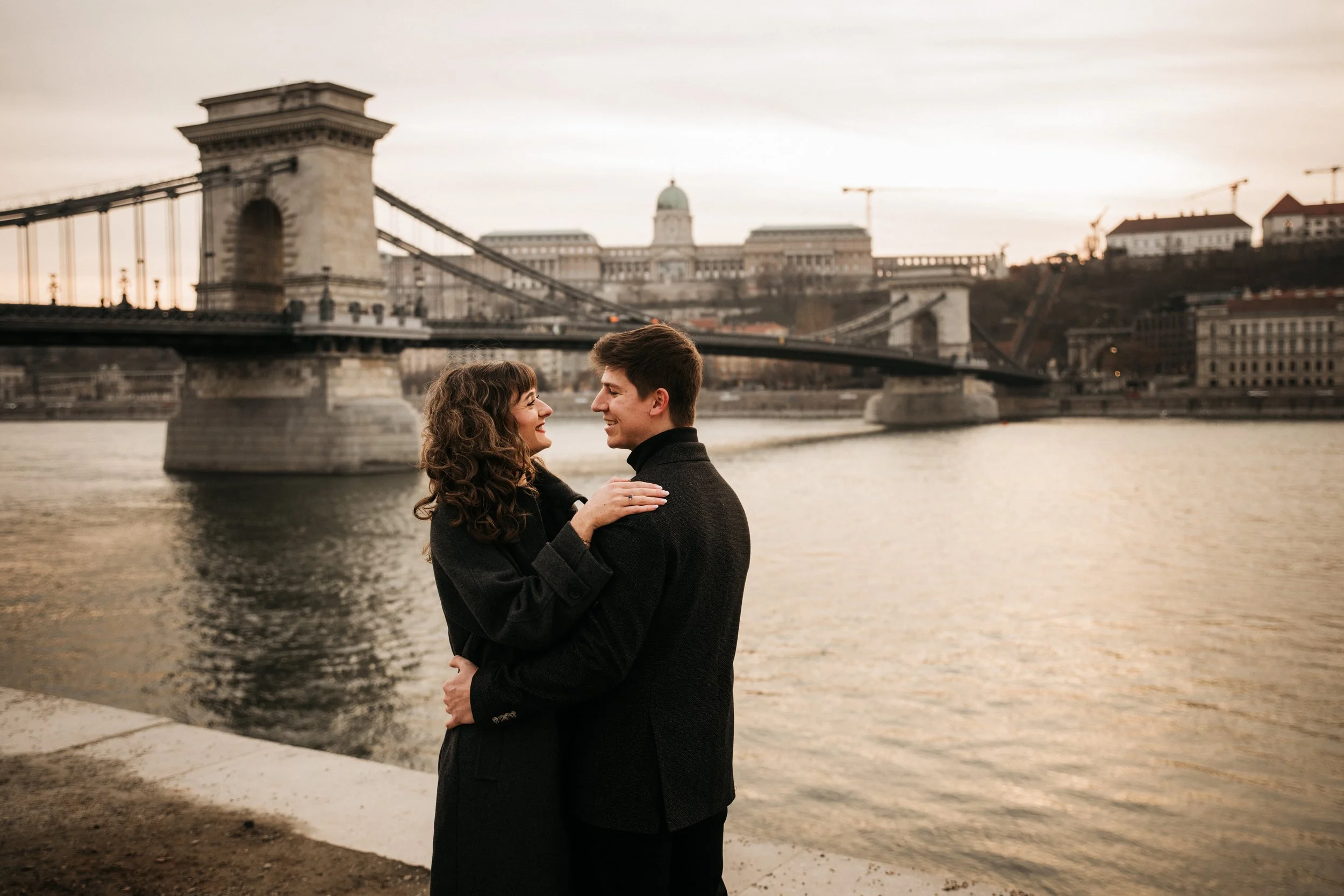 chain-bridge-surprise-proposal-mira-steve7.jpg