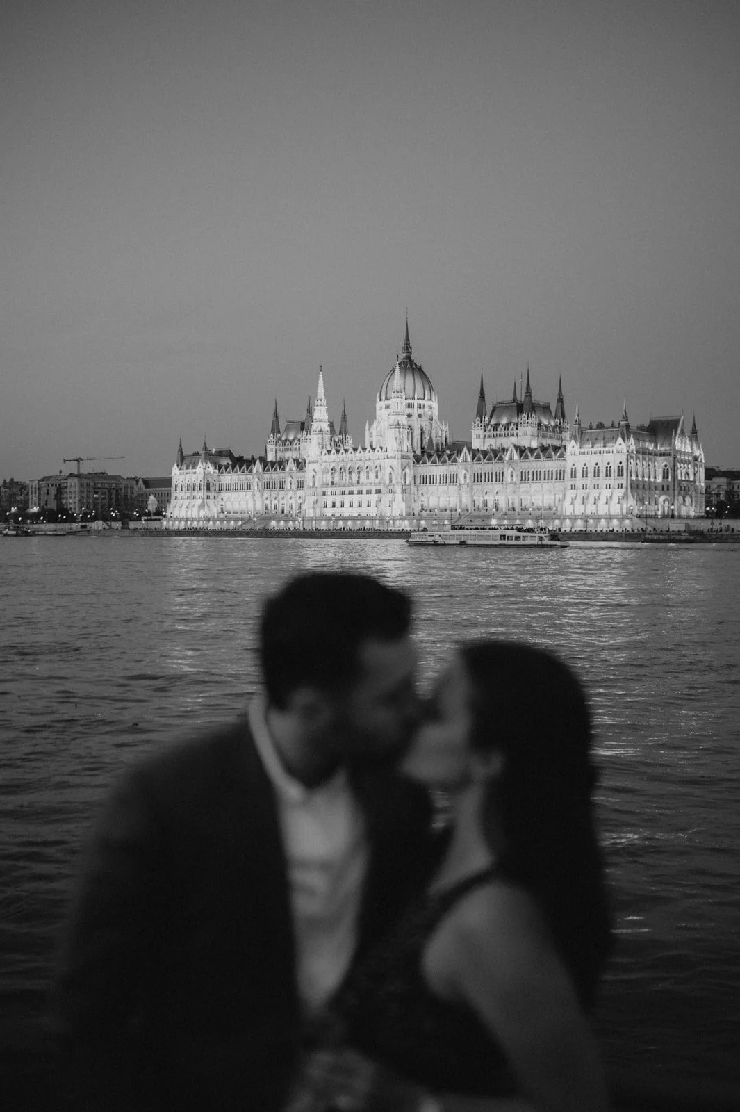 budapest-private-yacht-proposal-bailey-matthew-20.jpg