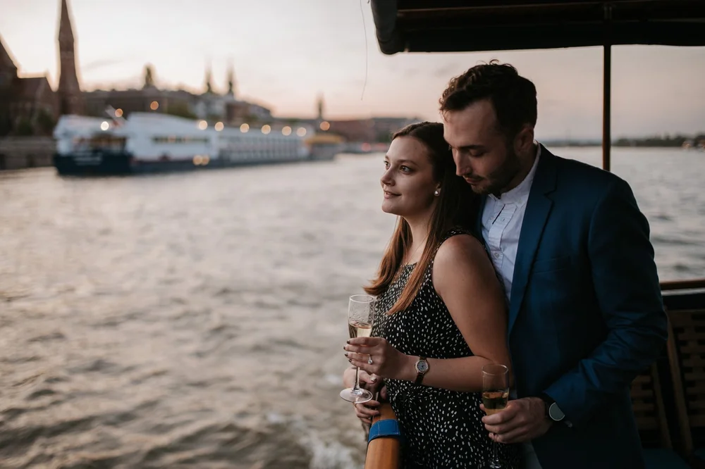 budapest-private-yacht-proposal-bailey-matthew-14.jpg