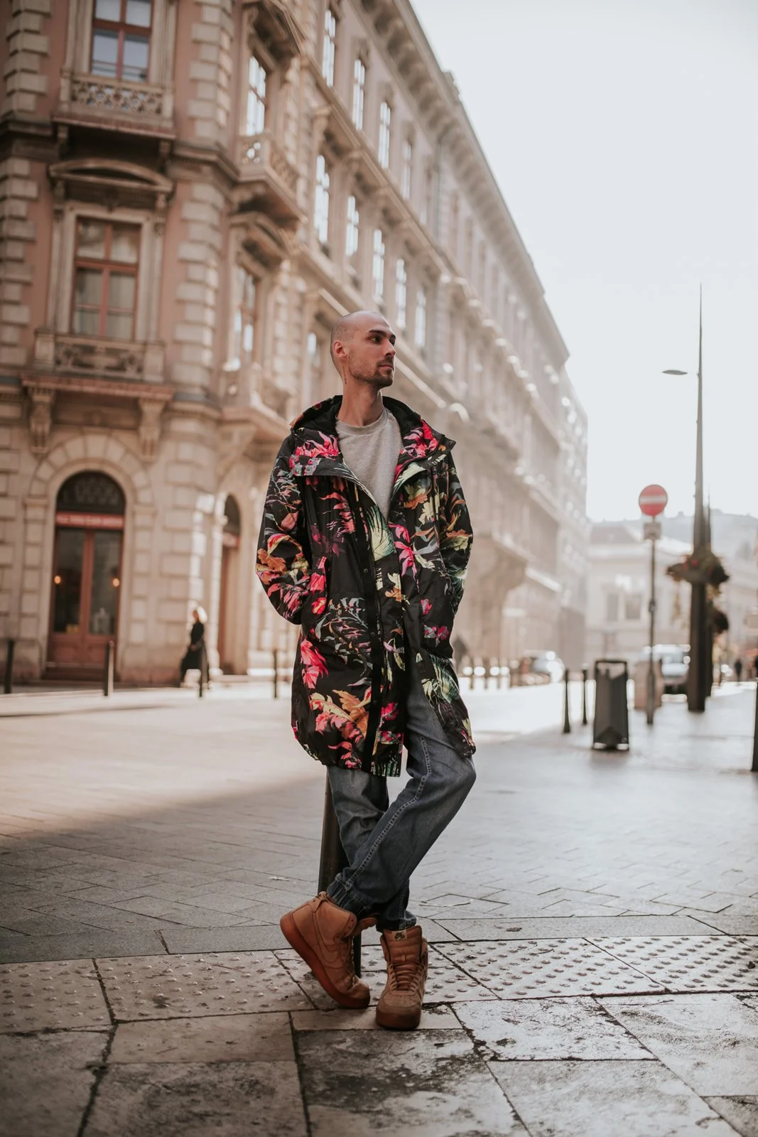 Tinder Photoshoot Oleg Budapest City Center 13.jpg