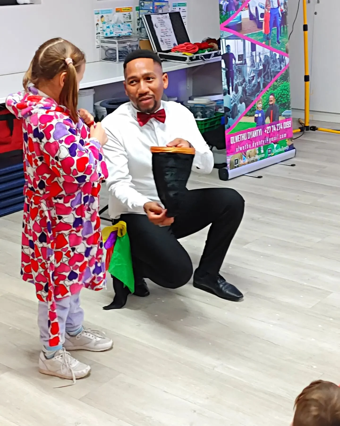 Great kids too @Denison Way Campus 🪄🐰🎩... Thank you for having me Edgemead Pre-Primary School