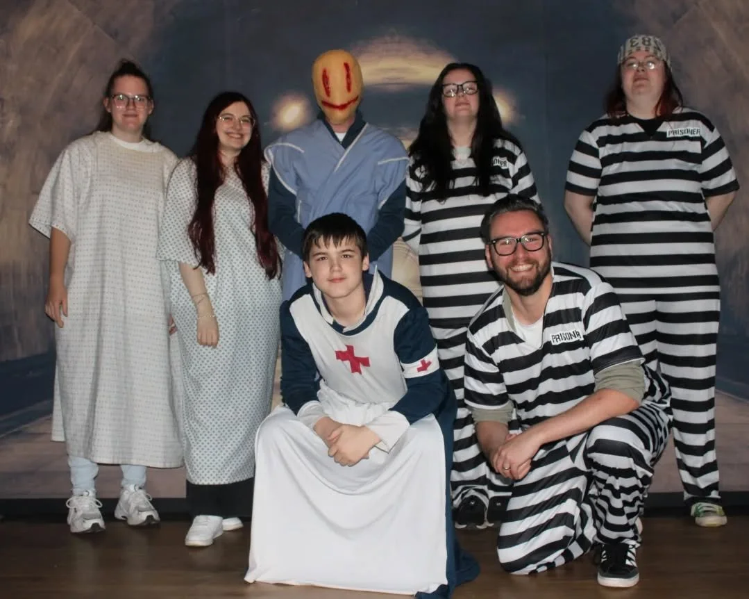 🔒 Young Volunteers Team Building Day: Escape Room Edition 🔒

Thanks to @escaperealityedinburgh for having us!

#TeamBuilding #YoungVolunteers #ListeningPeers #YoungAmbassadors #EscapeRoom