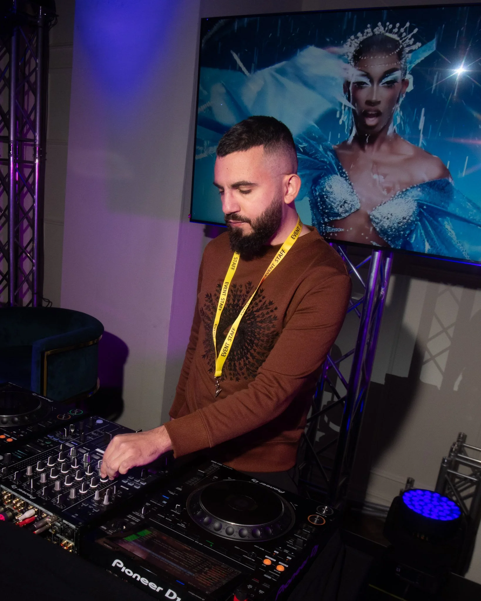 RPDR S17 PREMIERE FULL-224.jpg