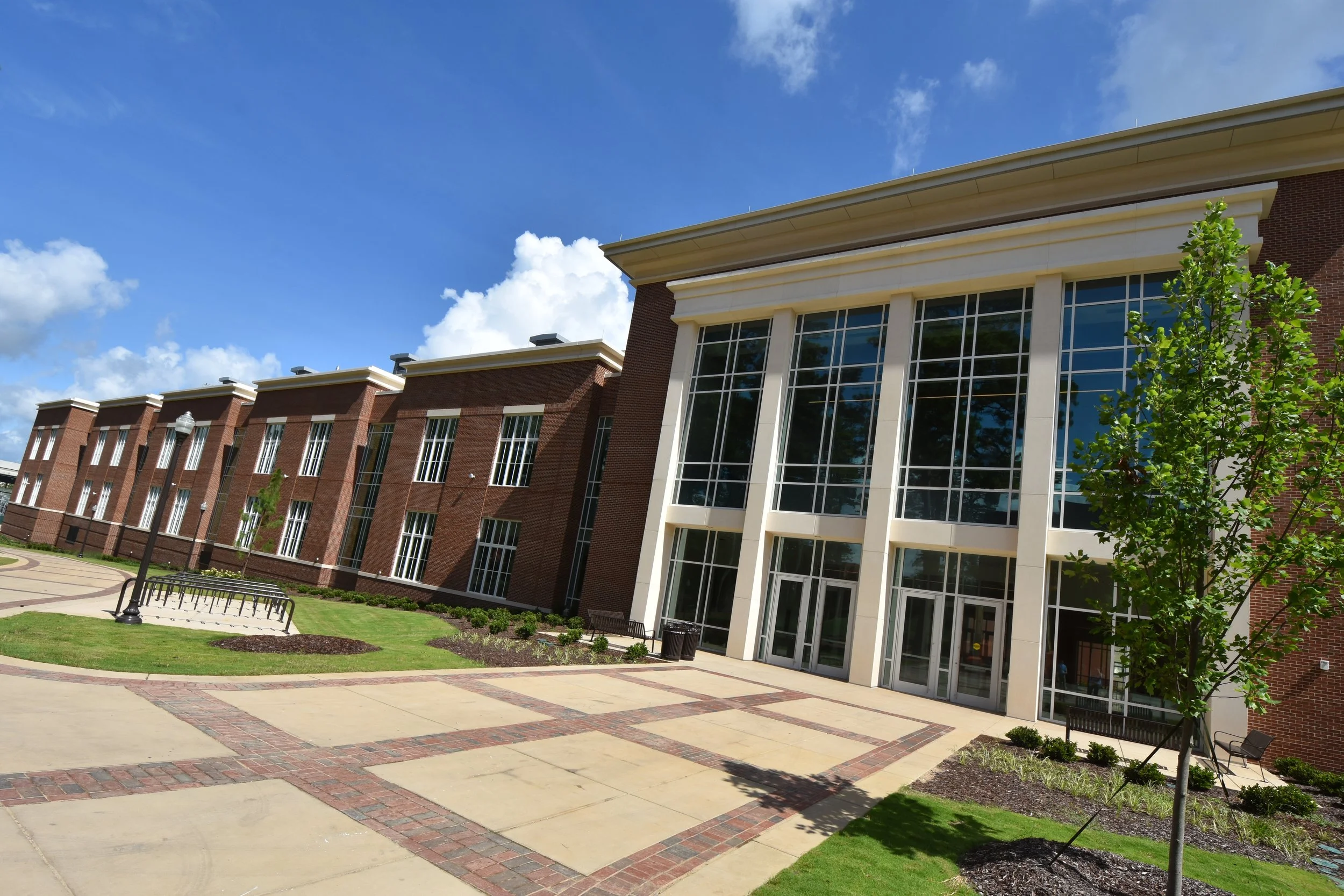 9 Long Side View and Entrance.JPG