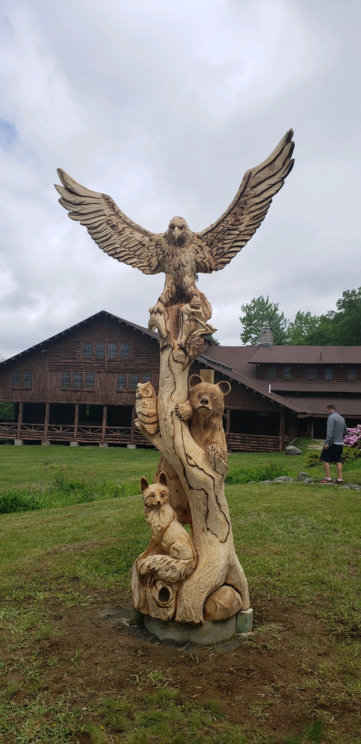 Chainsaw sculpting on sale