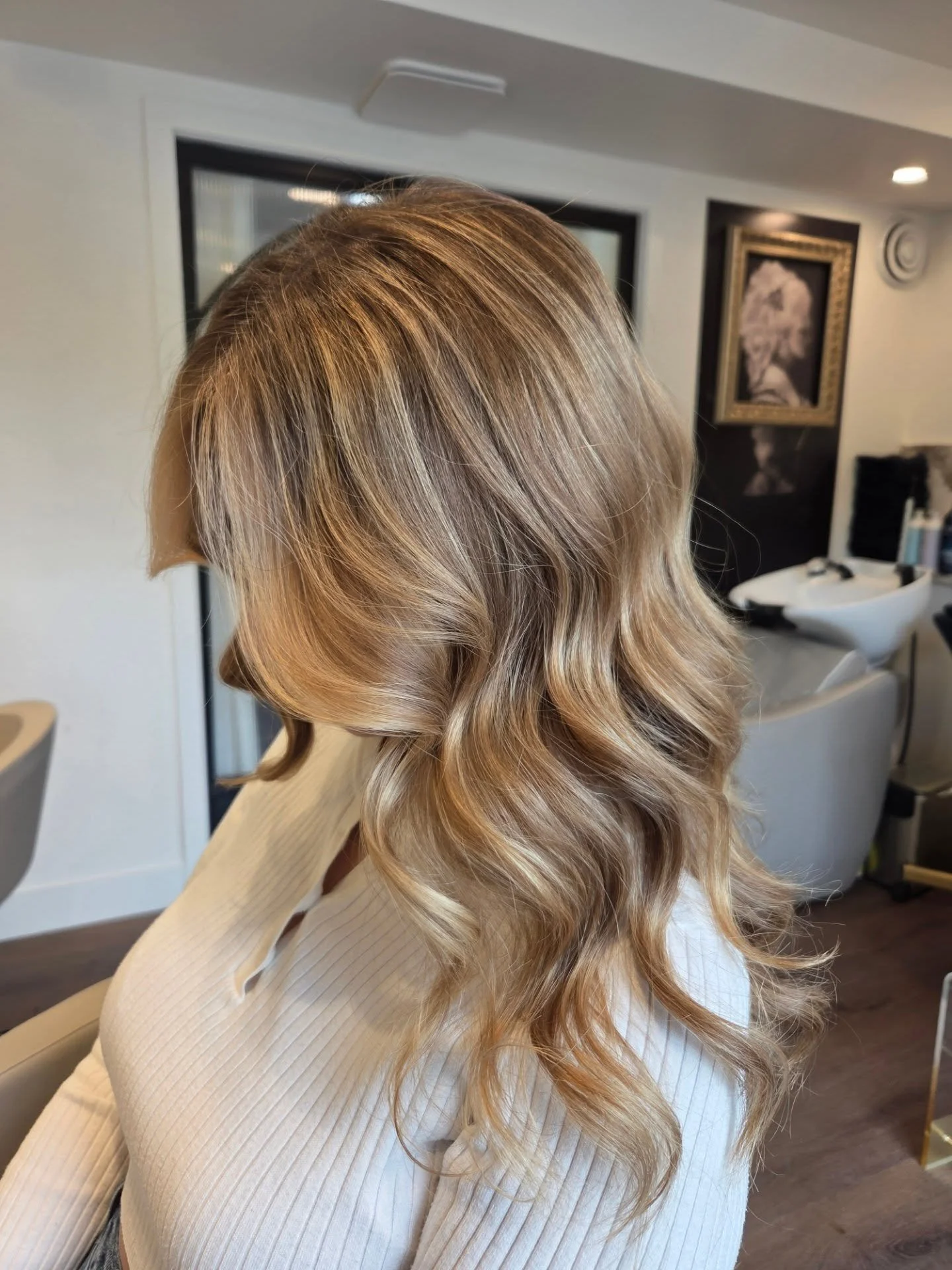 Not quite blonde. Not quite brunette. Just perfectly bronde. ✨
Glossed for depth, toned for balance, and styled for that effortless. 

#HairByMariaMonahan #CalgaryBlonde #CalgaryBalayage #YYC #HairTransformation #HairStylistCalgary #BalayageExpert #B