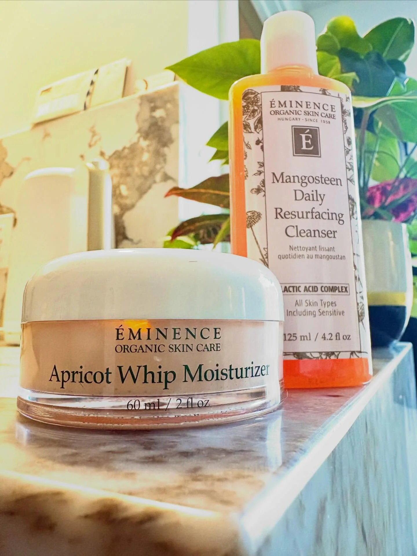 Doing a little shopping for the husband 😛
For those who struggle with large pores or blackheads; mangosteen daily resurfacing cleanser is great! It&rsquo;s gentle enough for sensitive skin types but also has a mild lactic acid complex to help minimi