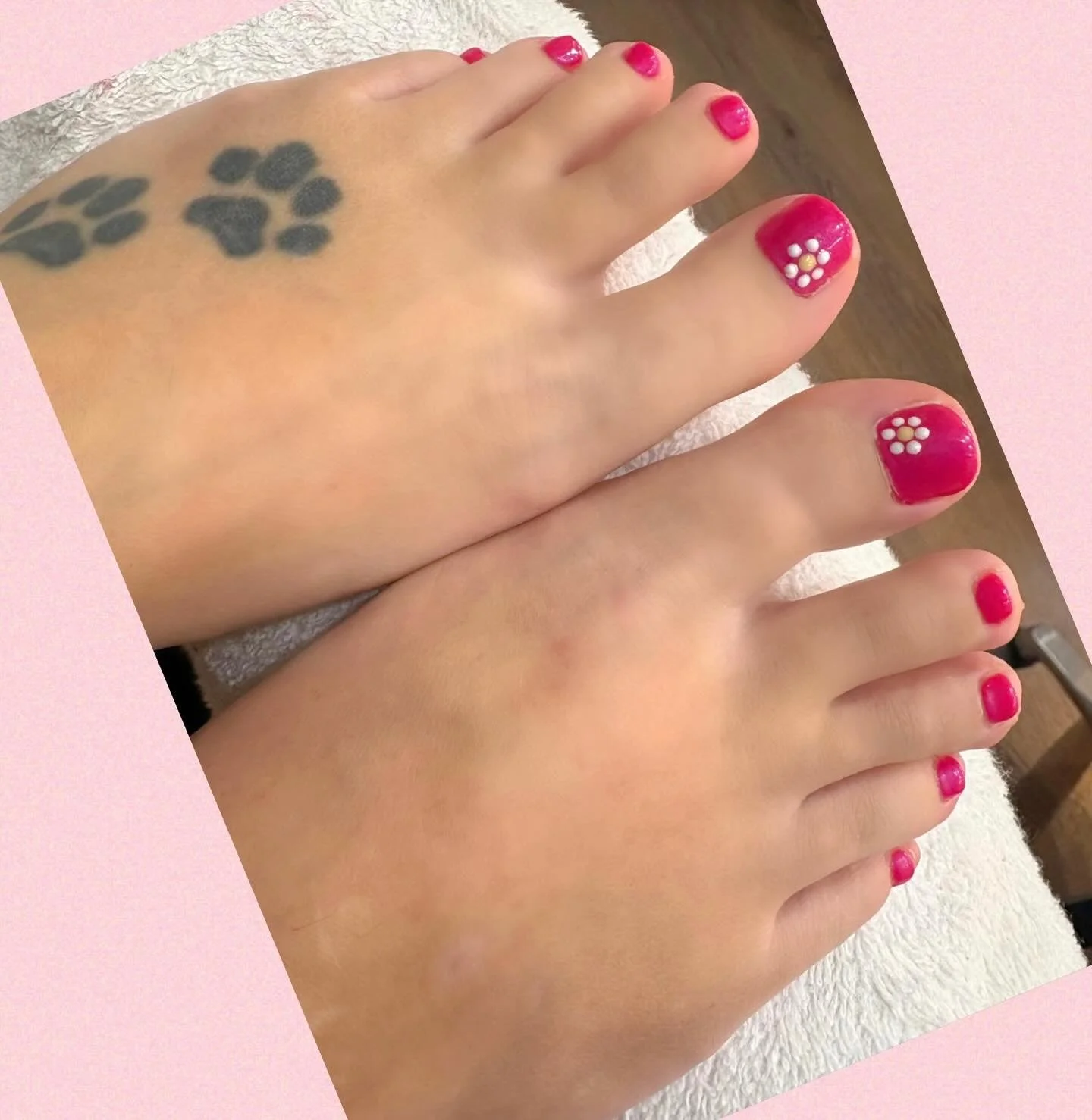 👣👣👣
.
.
.
#vacationpedi #esjayestheticsandlashes #tesorobeautyyyc #mardaloopesthetics #yycesthetics