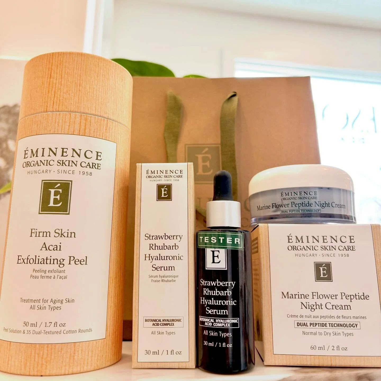 Running low on your skincare and don&rsquo;t wanna leave the house? YES, I deliver within YYC ☺️
.
.
#calgaryesthetician #eminenceorganicskincare #esjayestheticsandlashes #mardaloopskincare #tesorobeautyyyc