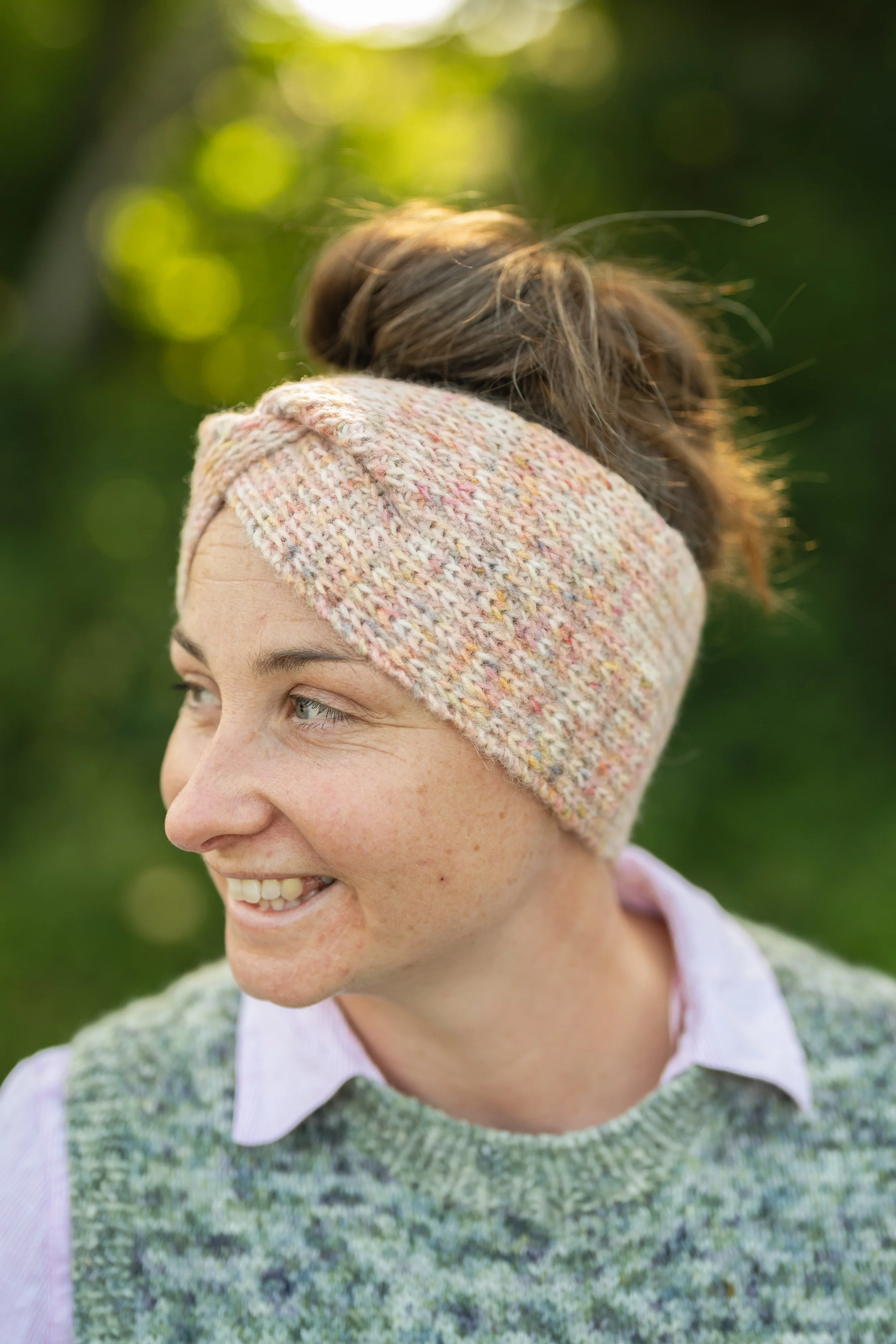 studioEVIG - Nordic Knot Headband - Birthday Cake Alpaca yarn side.jpg