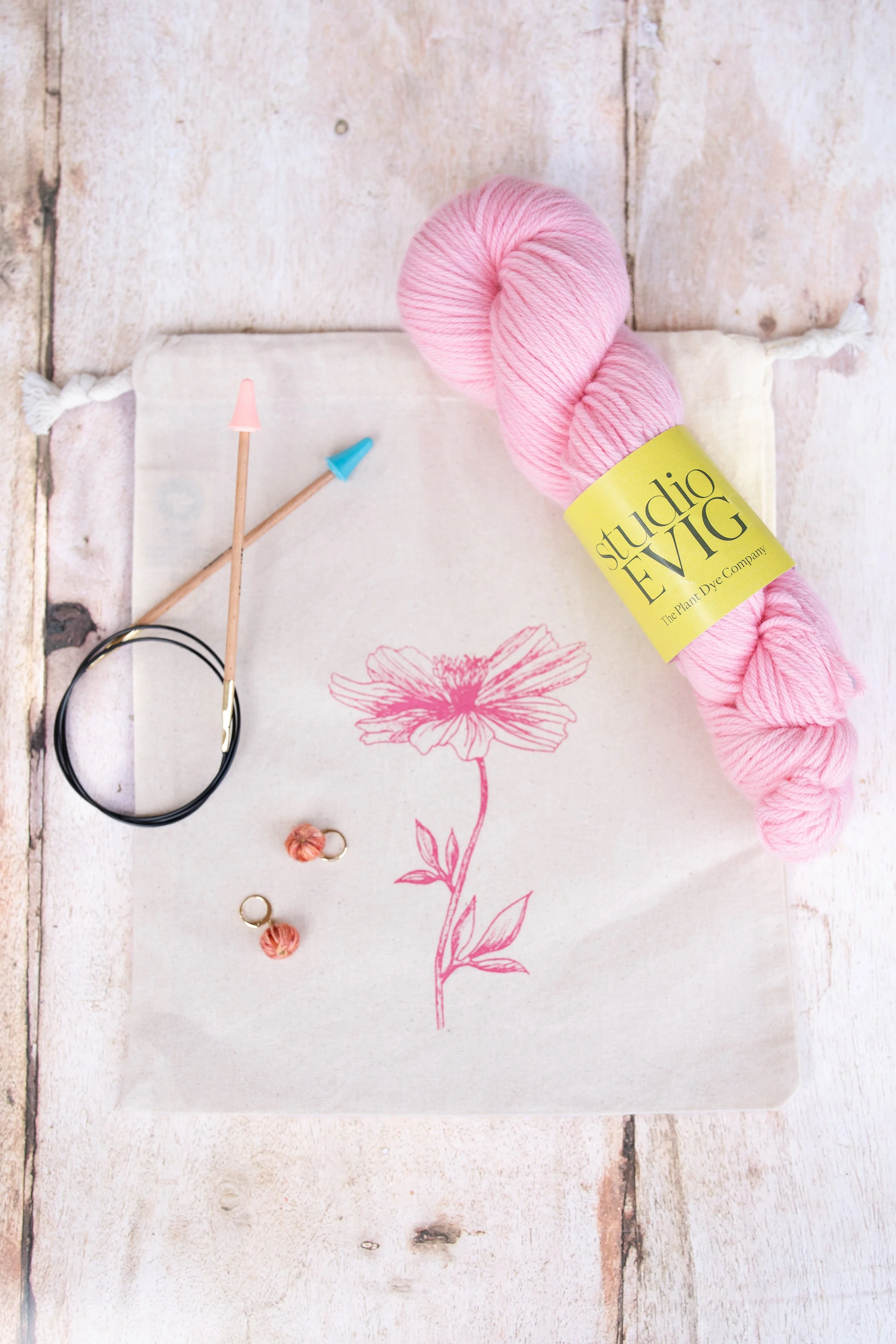 studioEVIG - Knitting Kit - Flamingo DK Merino yarn.jpg