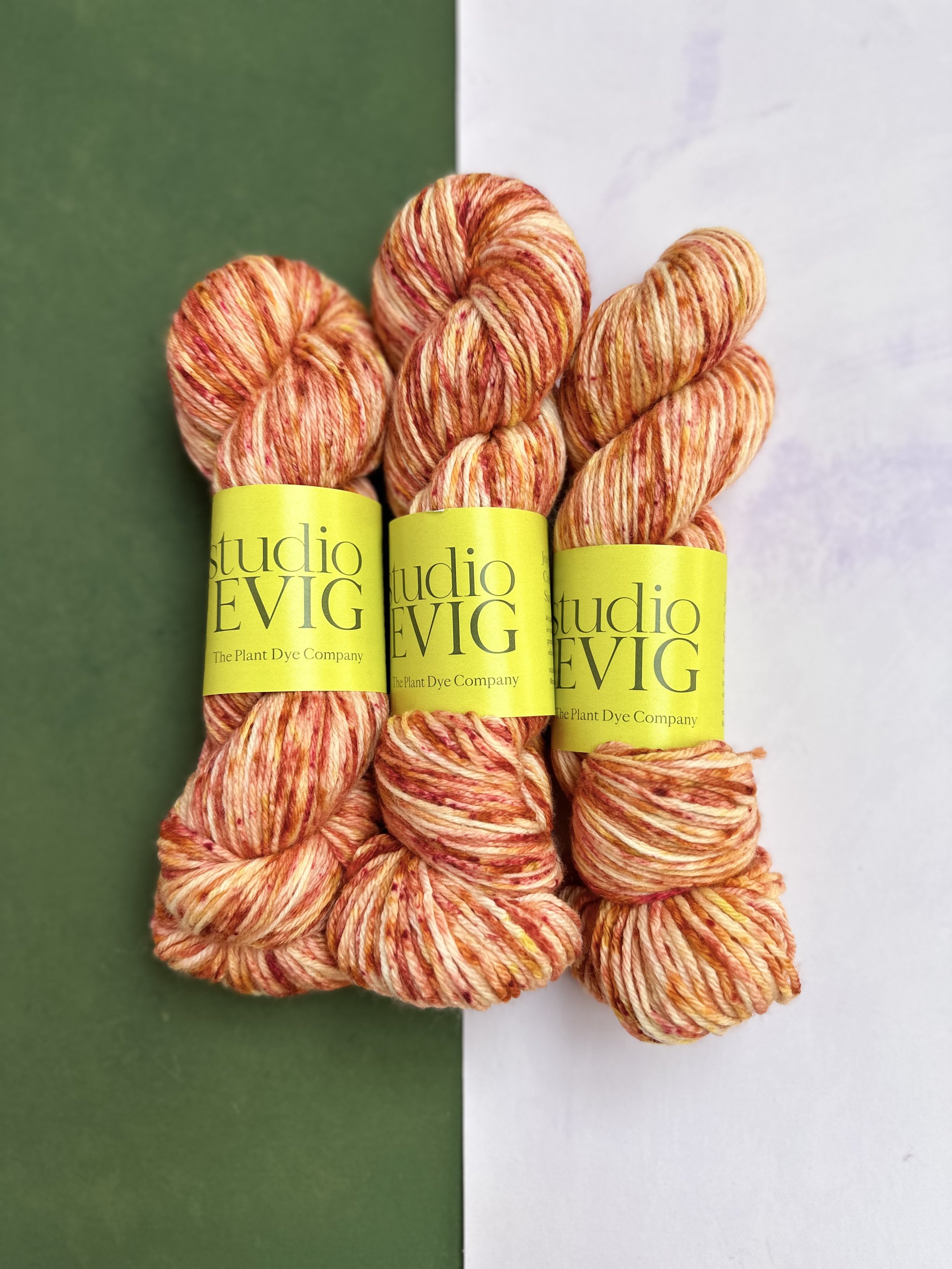 studioEVIG - Naturally dyed DK Merino - Firefly trio..jpg
