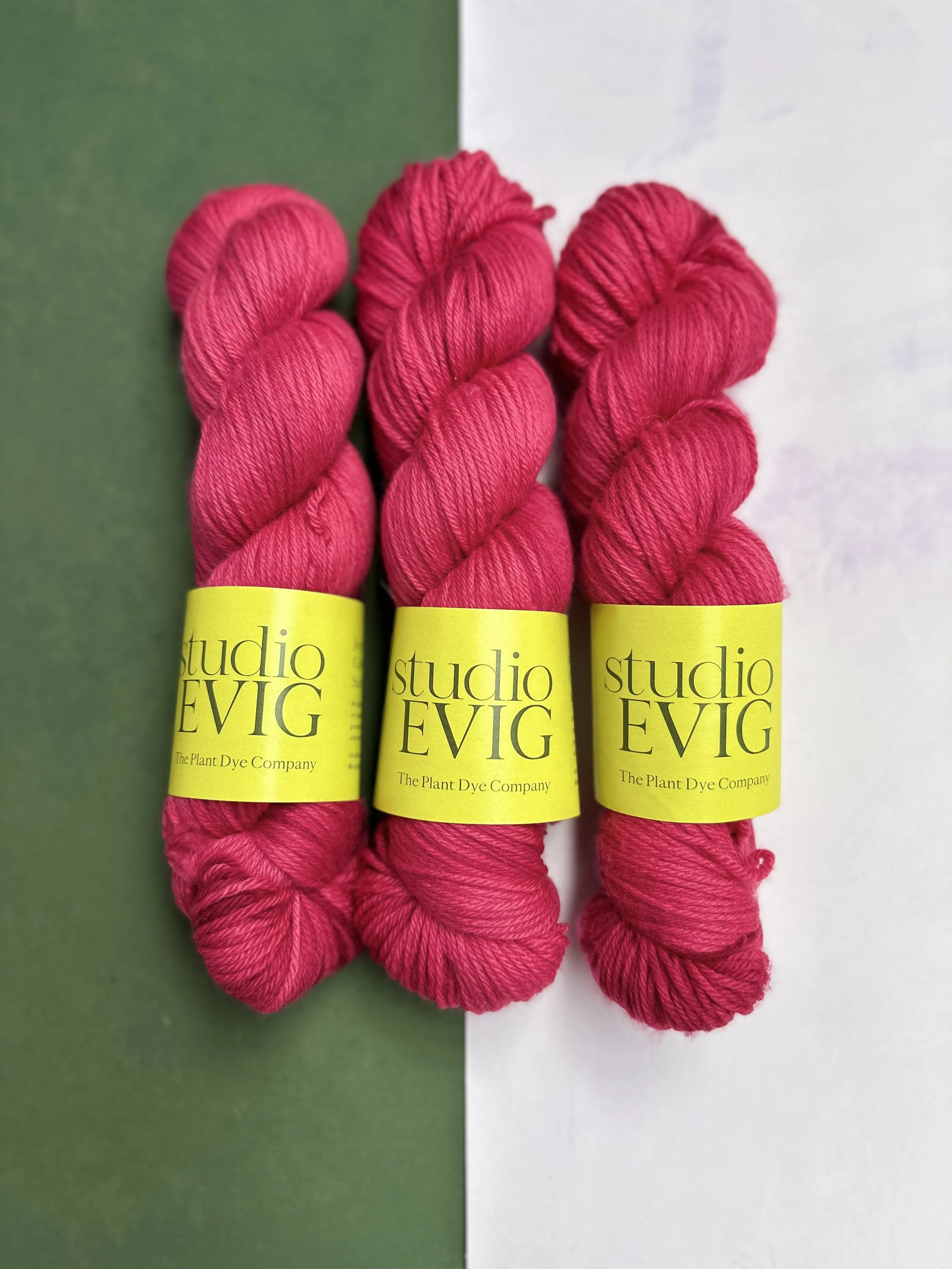studioEVIG - Naturally dyed DK Merino - Yaas Queen.jpg